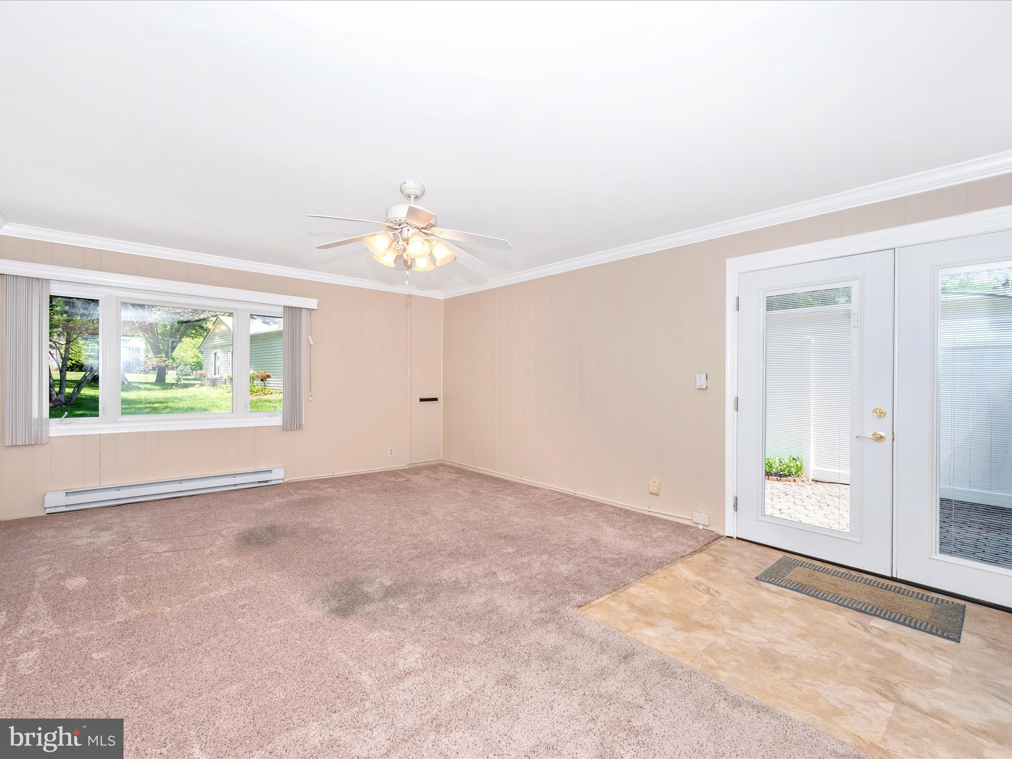 LEISURE WORLD - Residential