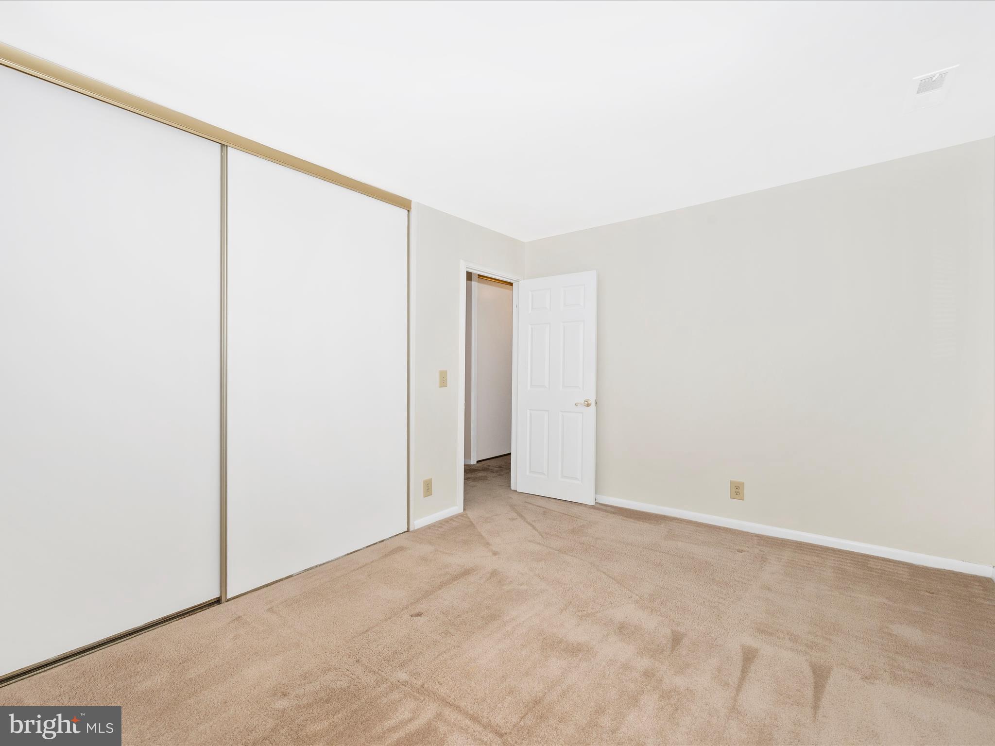 LEISURE WORLD - Residential