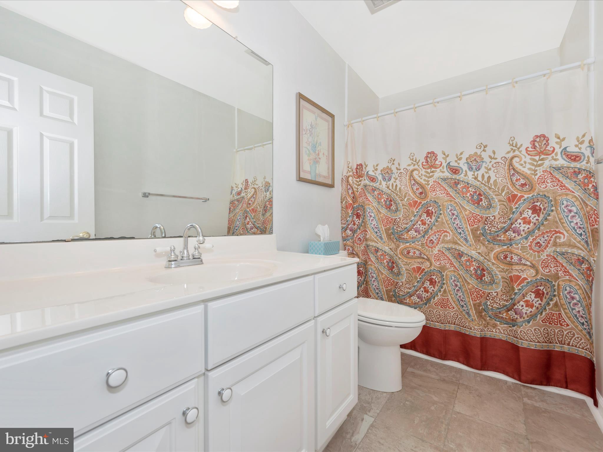 LEISURE WORLD - Residential