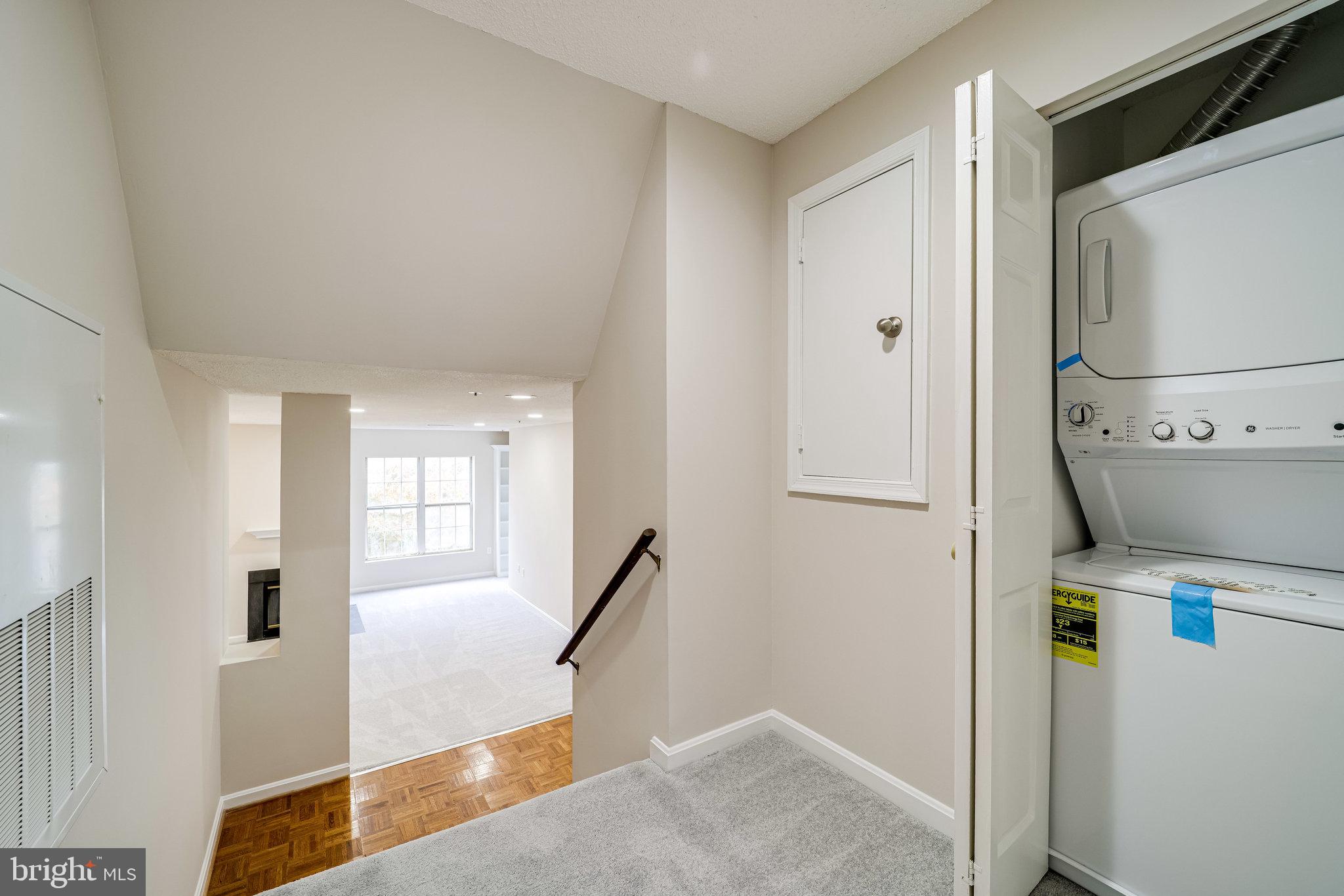 HILLWOOD - Residential