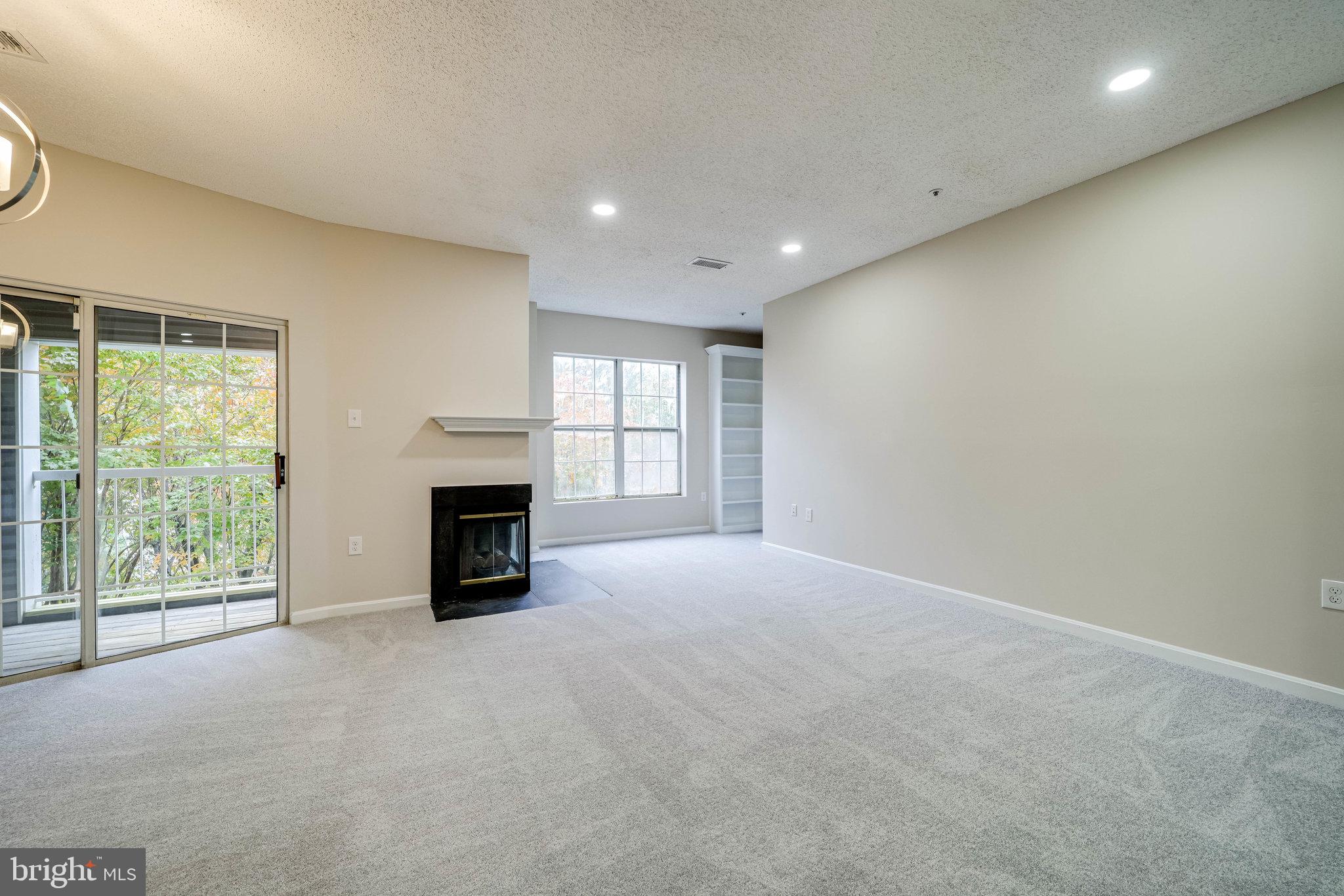 HILLWOOD - Residential