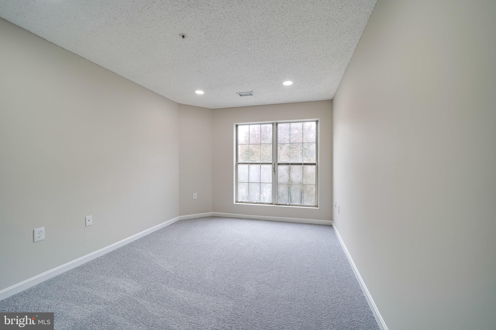 HILLWOOD - Residential