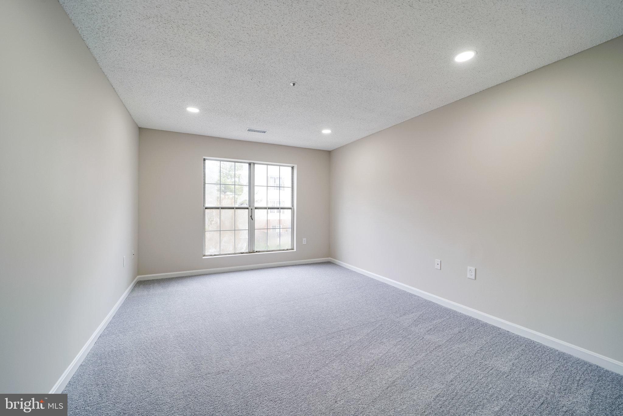 HILLWOOD - Residential