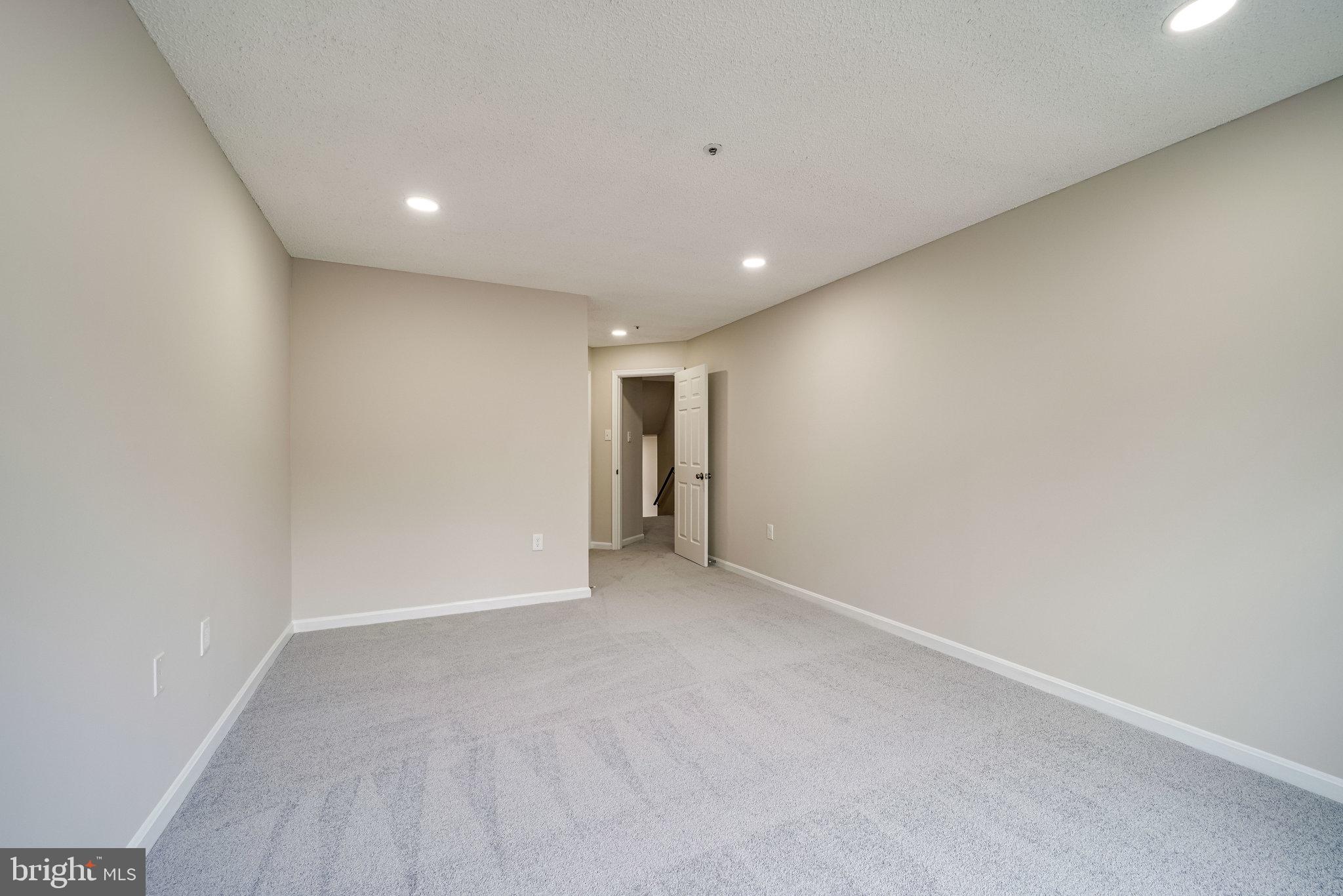 HILLWOOD - Residential