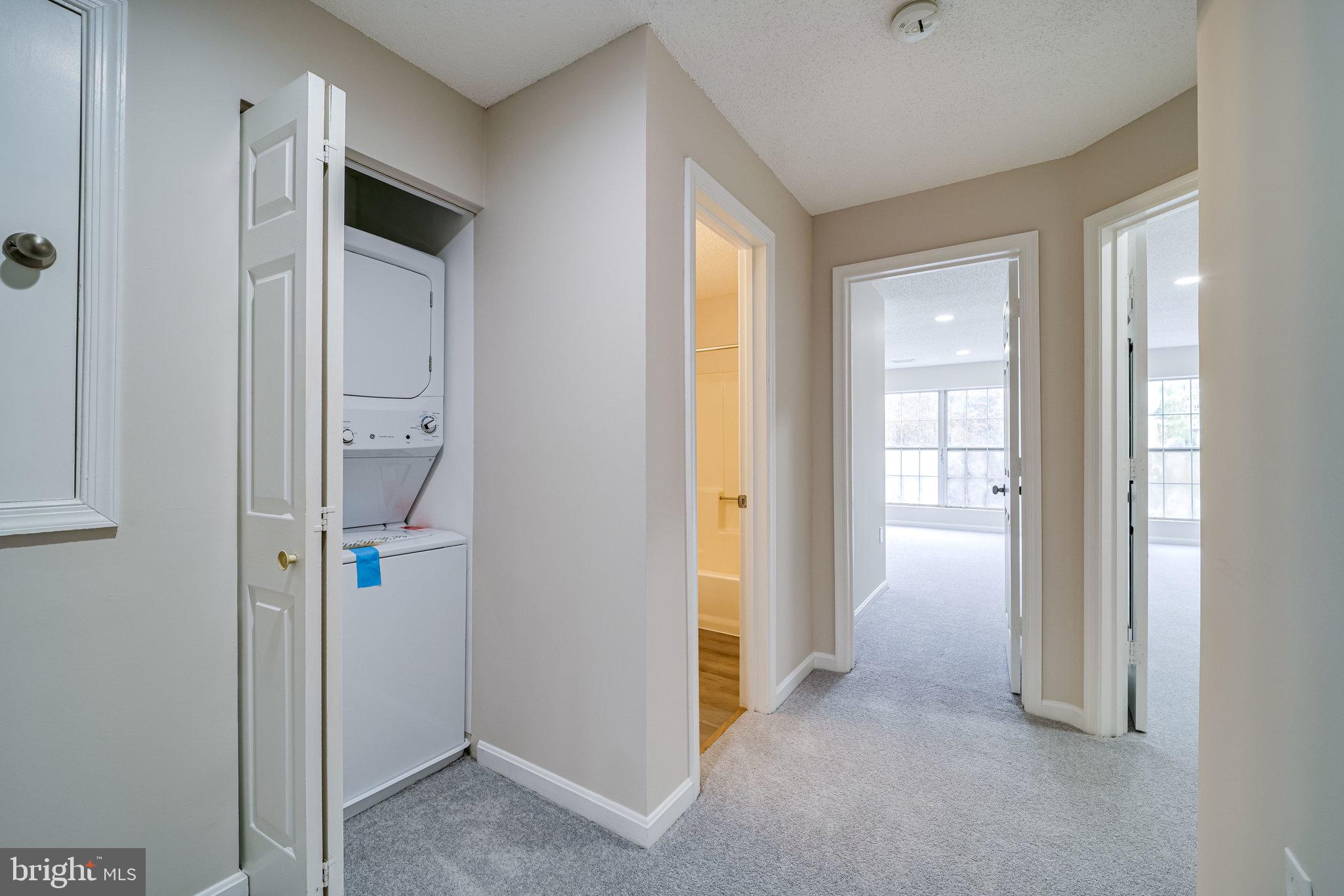 HILLWOOD - Residential