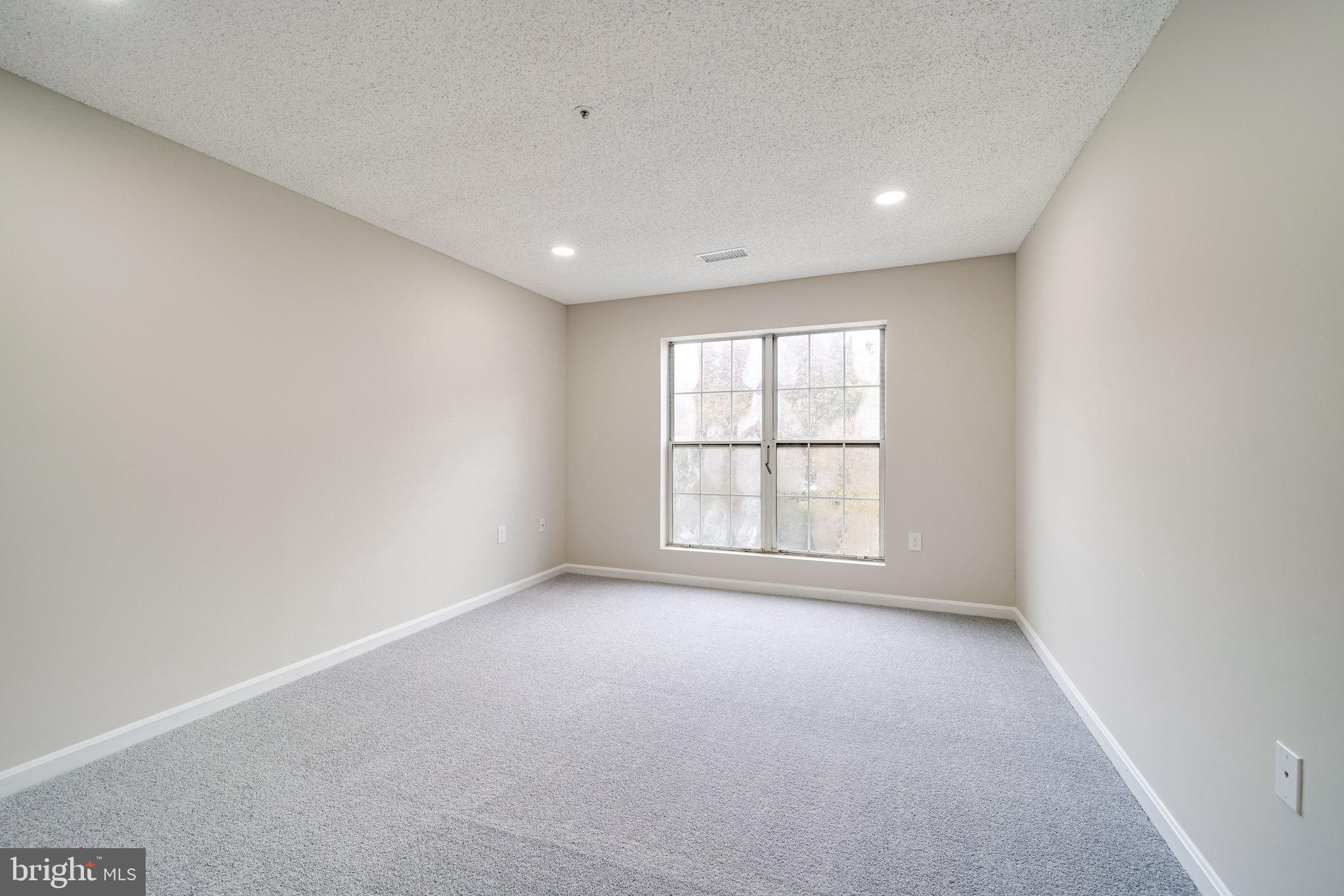 HILLWOOD - Residential