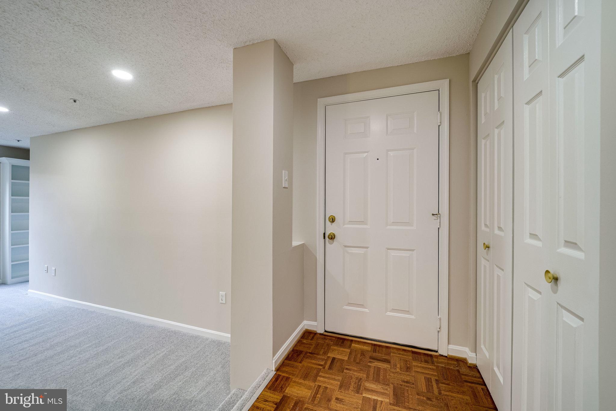 HILLWOOD - Residential