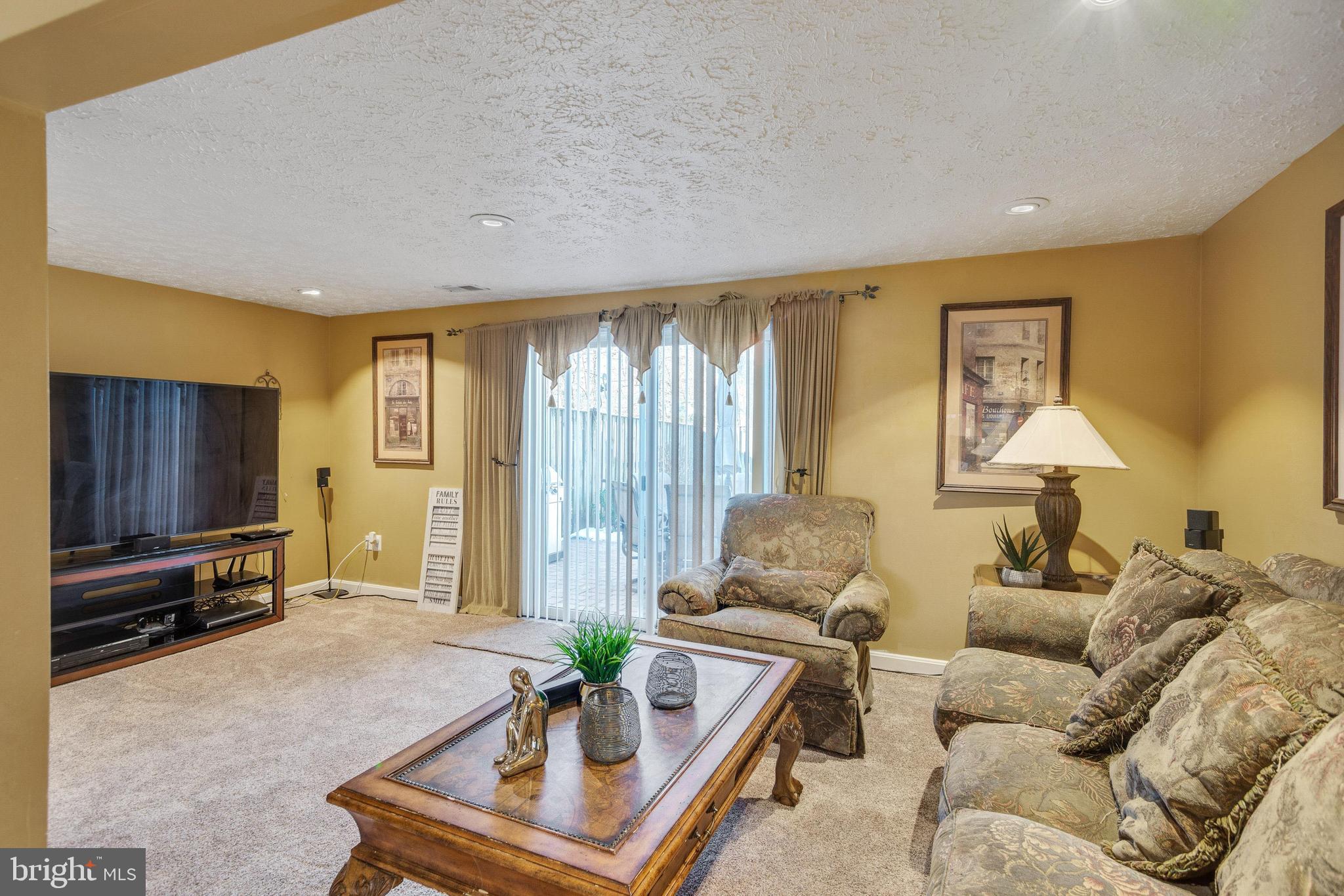 WHITE OAK VILLAGE - Residential