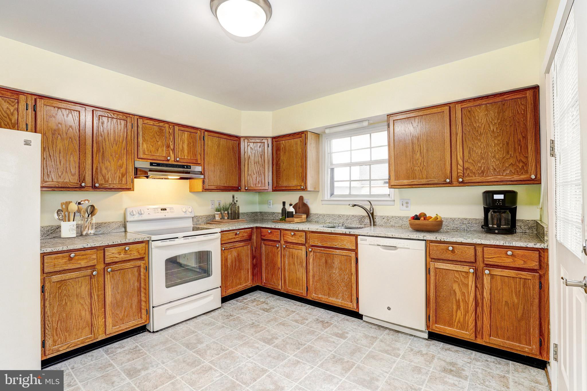 CRESTWOOD VILLAGE - Residential