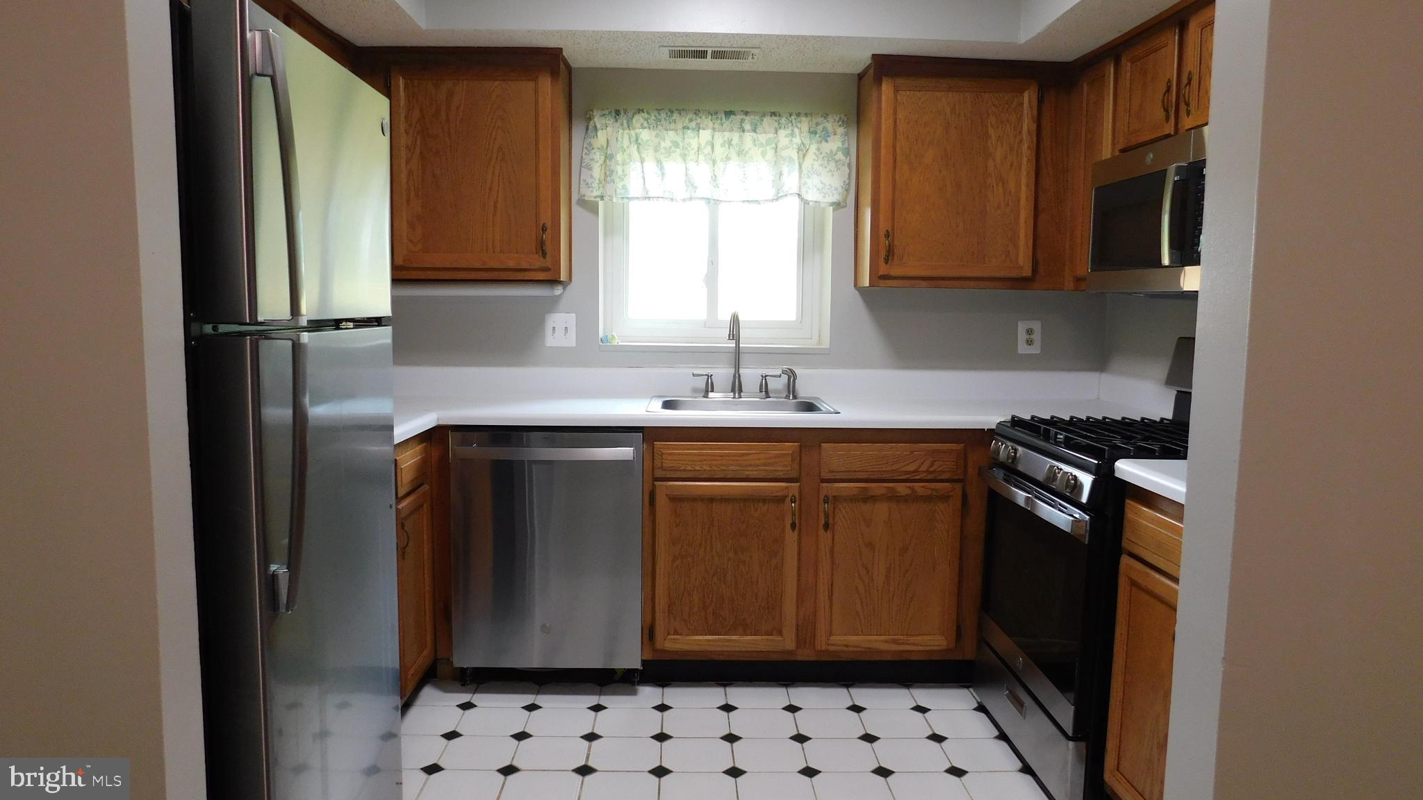 GARDENS AT OWINGS MILLS - Residential Lease