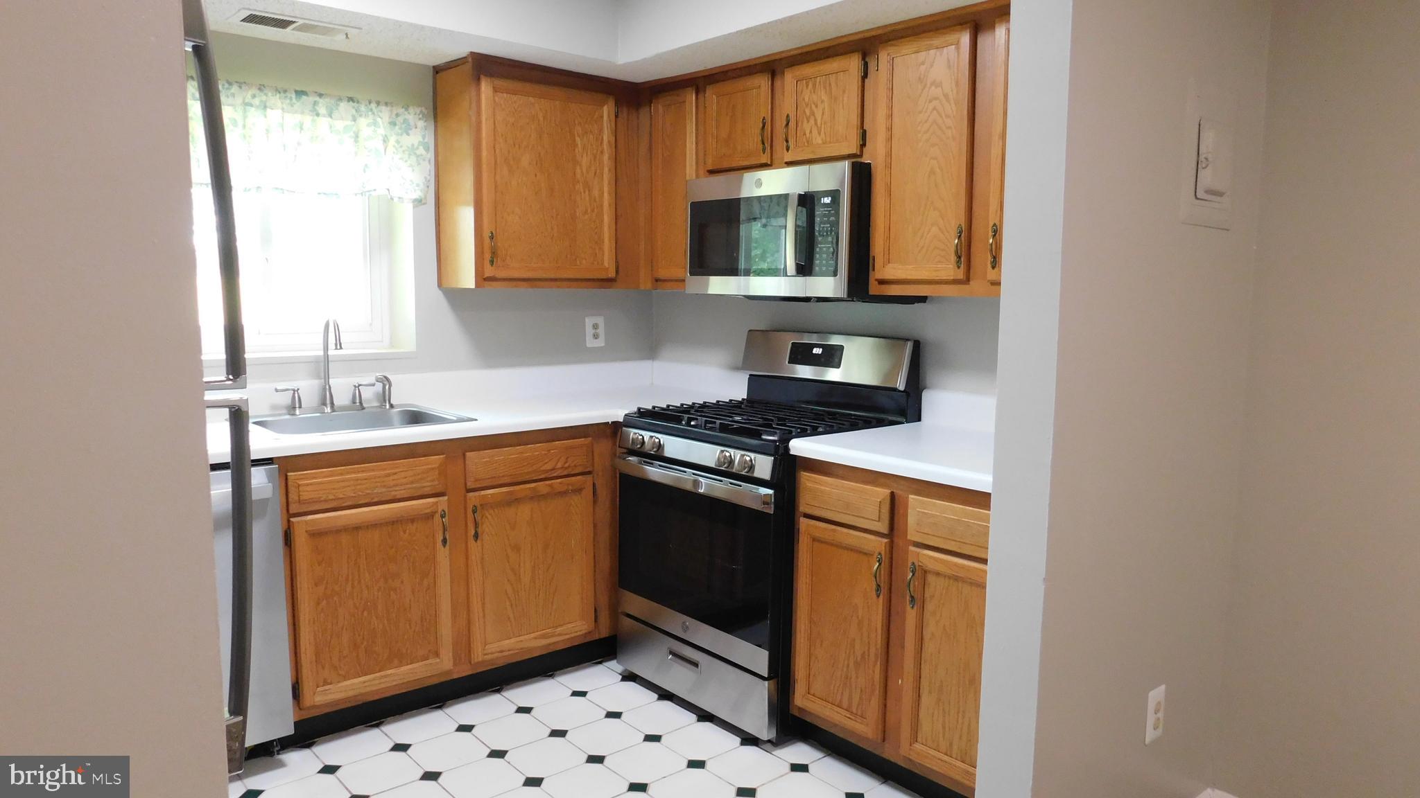 GARDENS AT OWINGS MILLS - Residential Lease