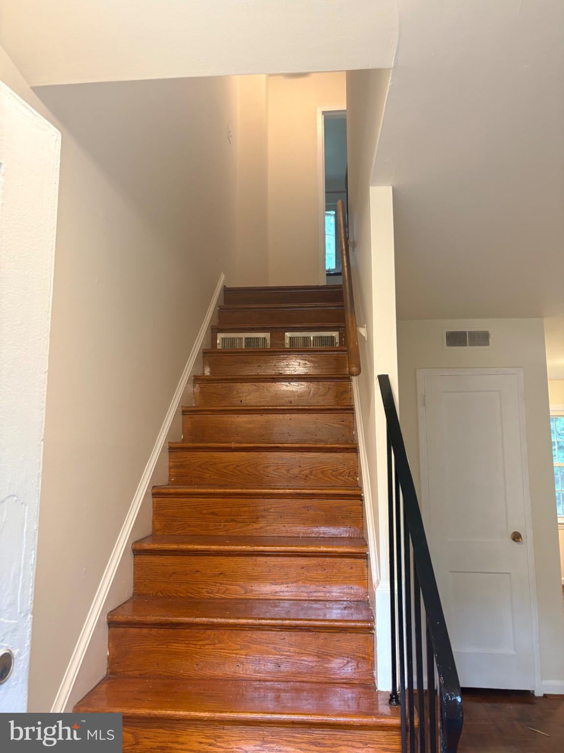 1846 E WEST HIGHWAY 1846