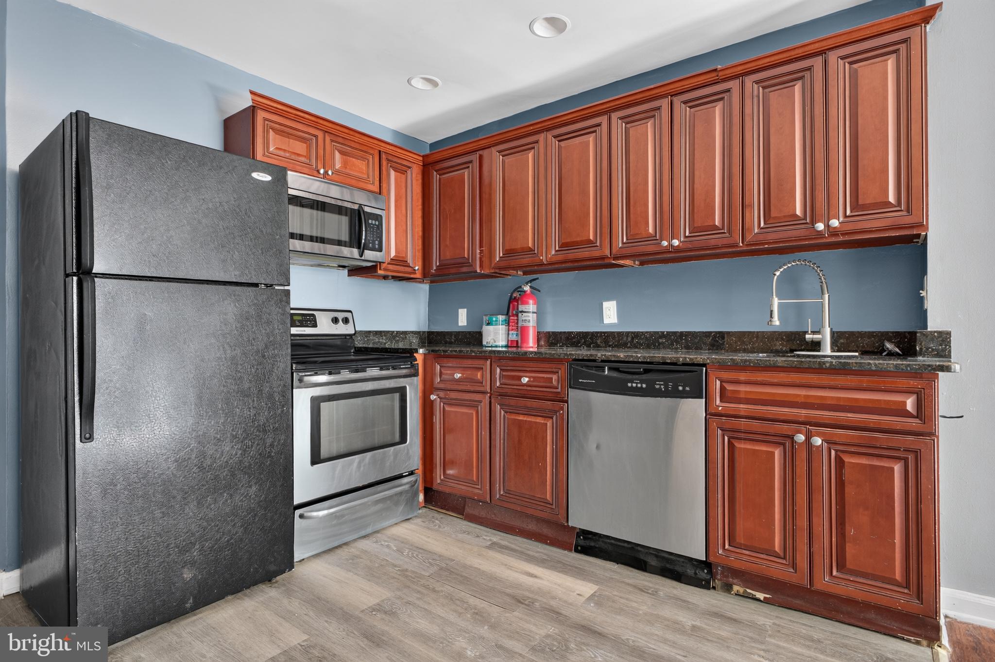 2144 N 18TH STREET 1
