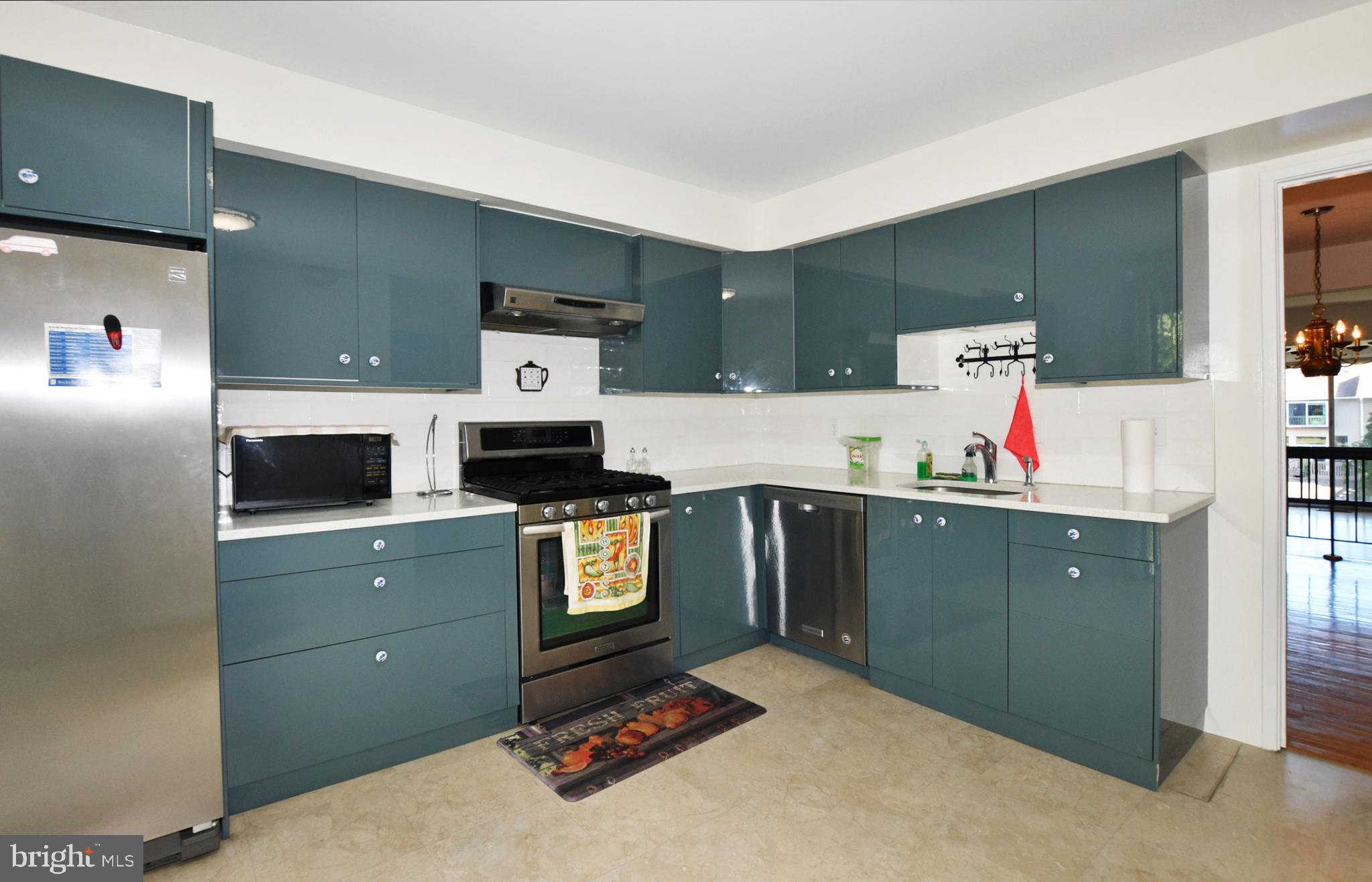 NEW MARK COMMONS - Residential Lease