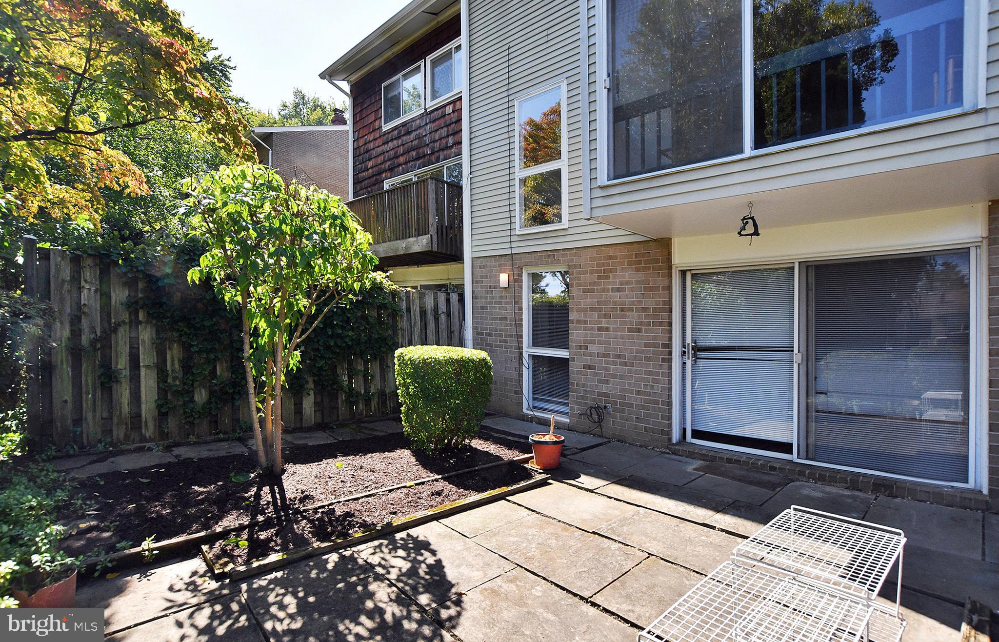 NEW MARK COMMONS - Residential Lease