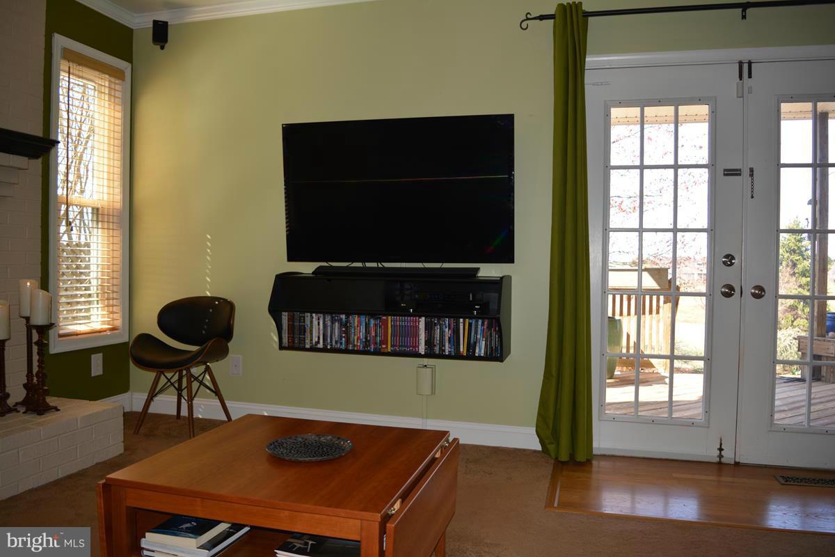 ENGLISH MEADOWS - Residential