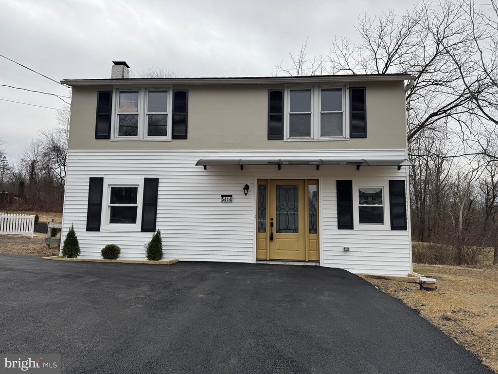 Photo of 5444 Vera Cruz Road, EMMAUS, PA 18049 (MLS # PALH2014208)