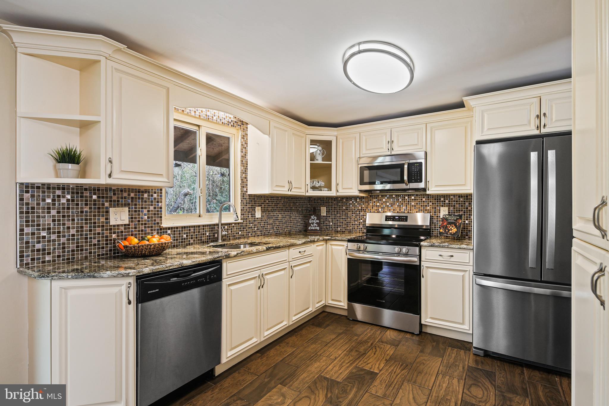 NORTHGATE WOODS - Residential