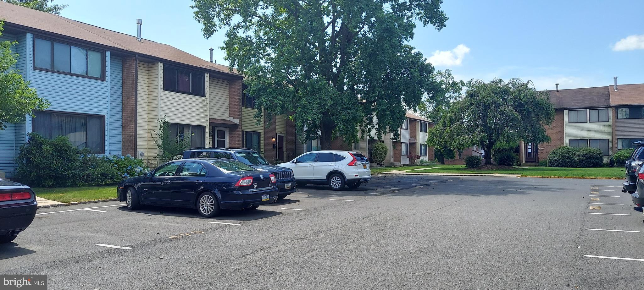 197 CANTERBURY COURT