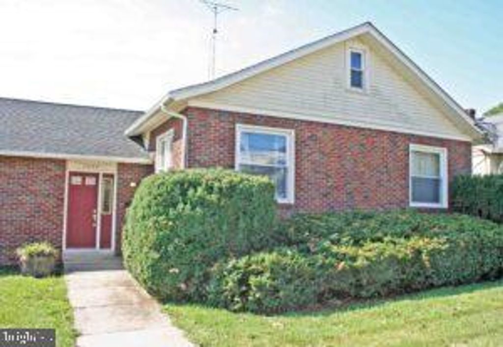 Photo of 2020 Linden Street, East Petersburg, PA 17520 (MLS # PALA2042386)