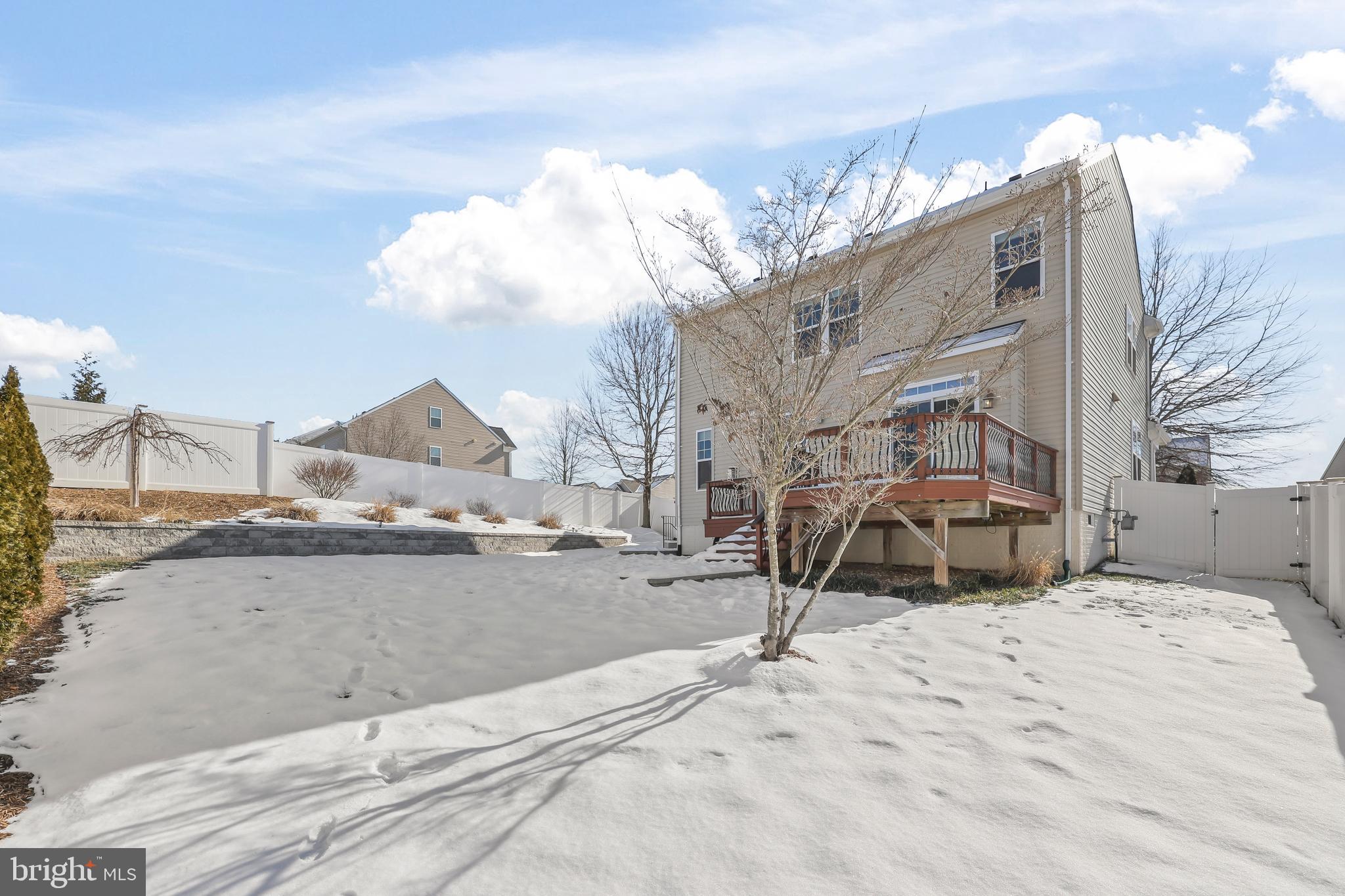 HOPE HILL CROSSING - Residential