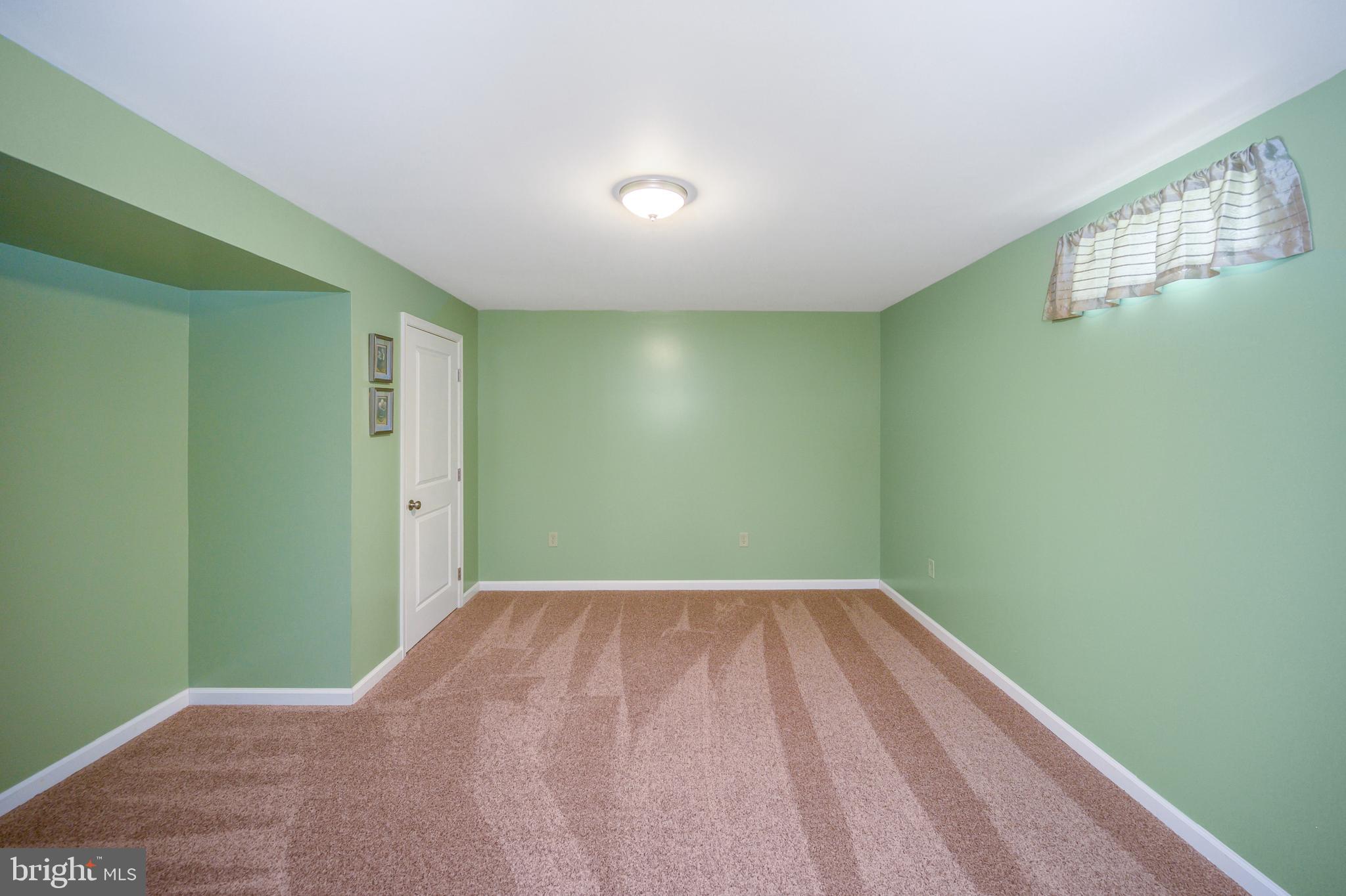 MOUNTAIN BROOK ESTATES - Residential