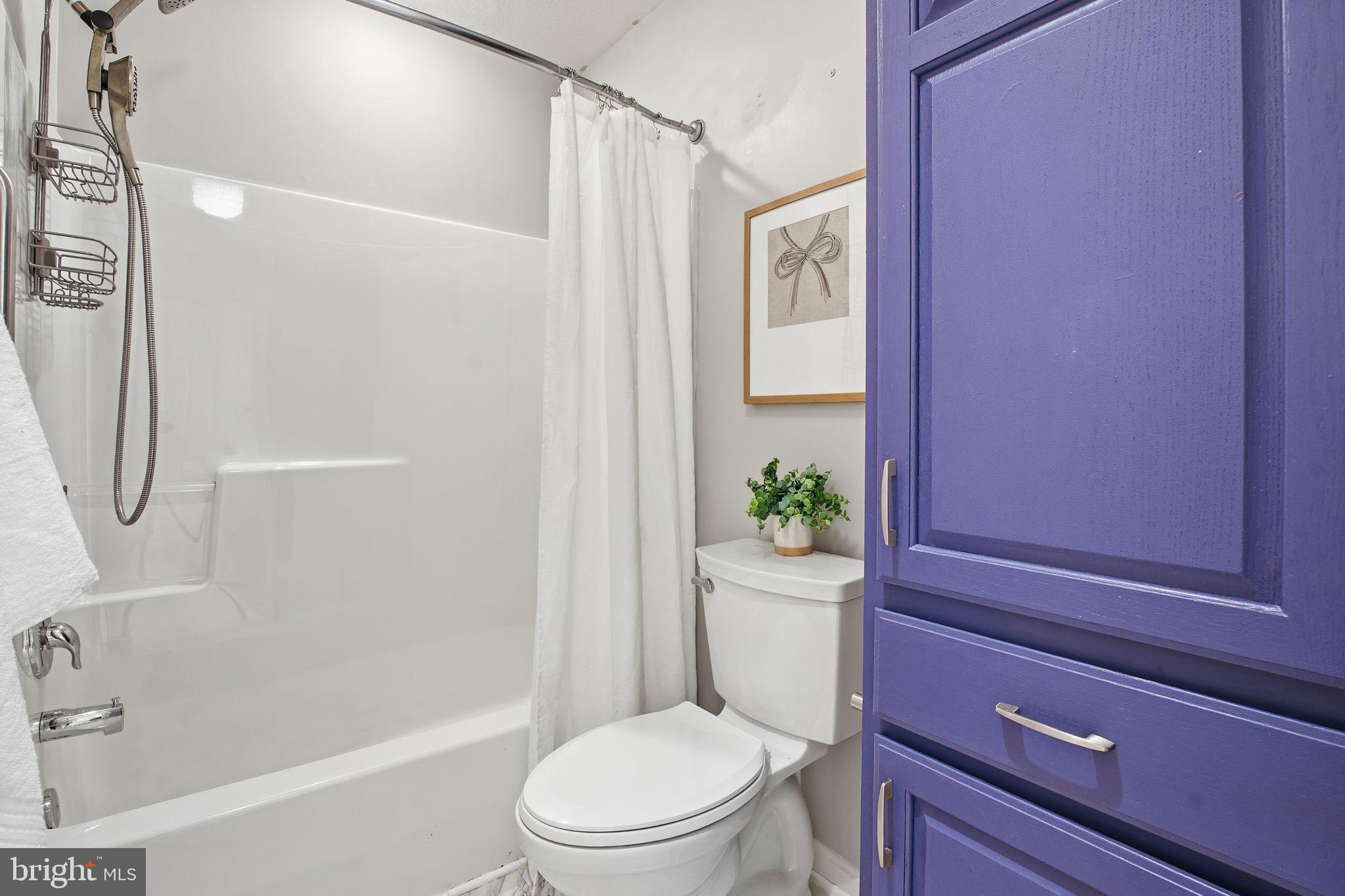 ELDERSBURG ESTATES - Residential