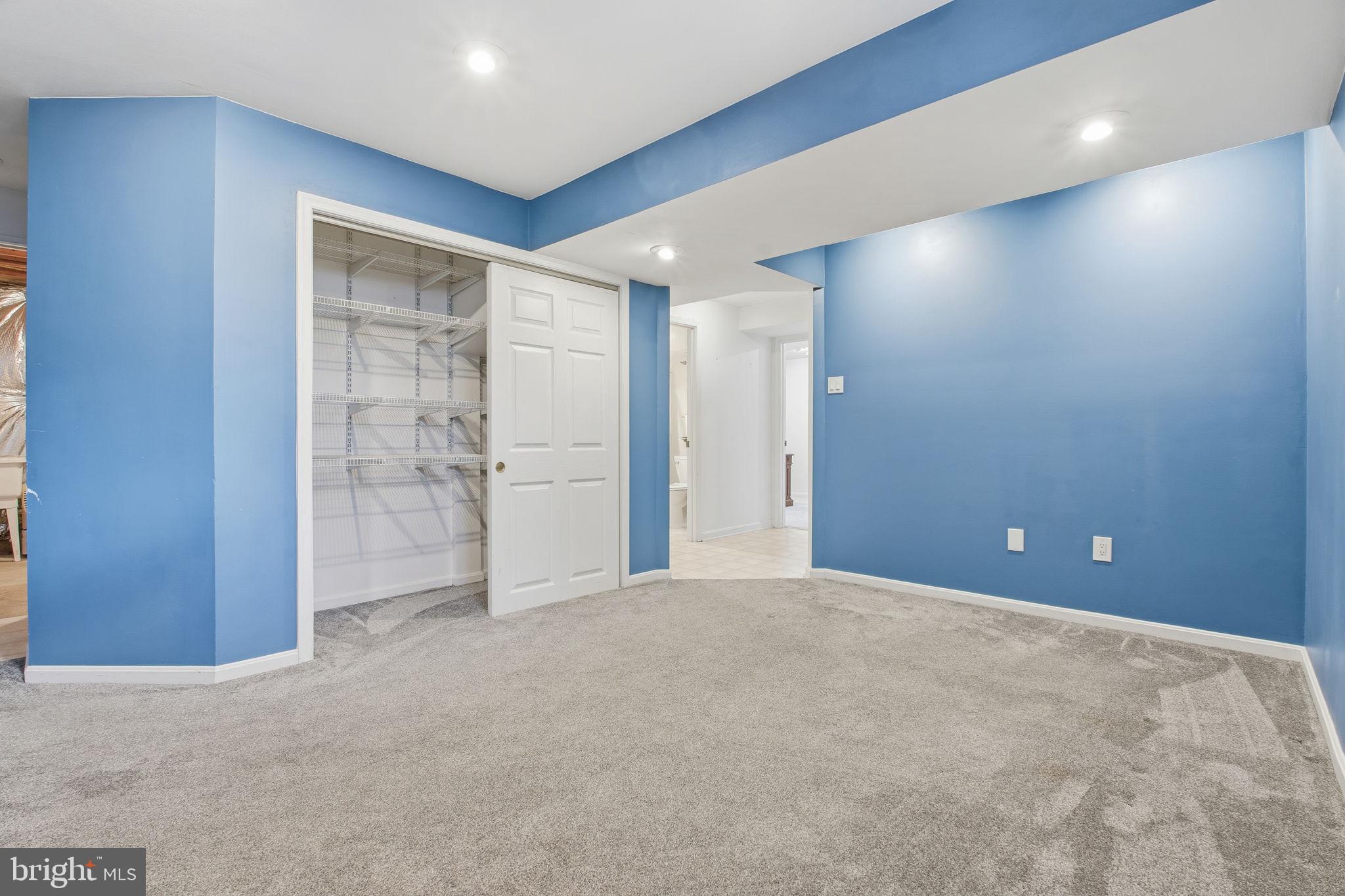 ELDERSBURG ESTATES - Residential