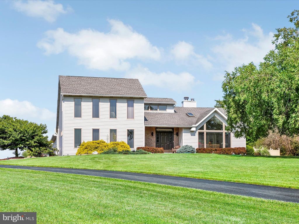 Photo of 10 Apple Tree Circle, WRIGHTSVILLE, PA 17368 (MLS # PAYK2091218)
