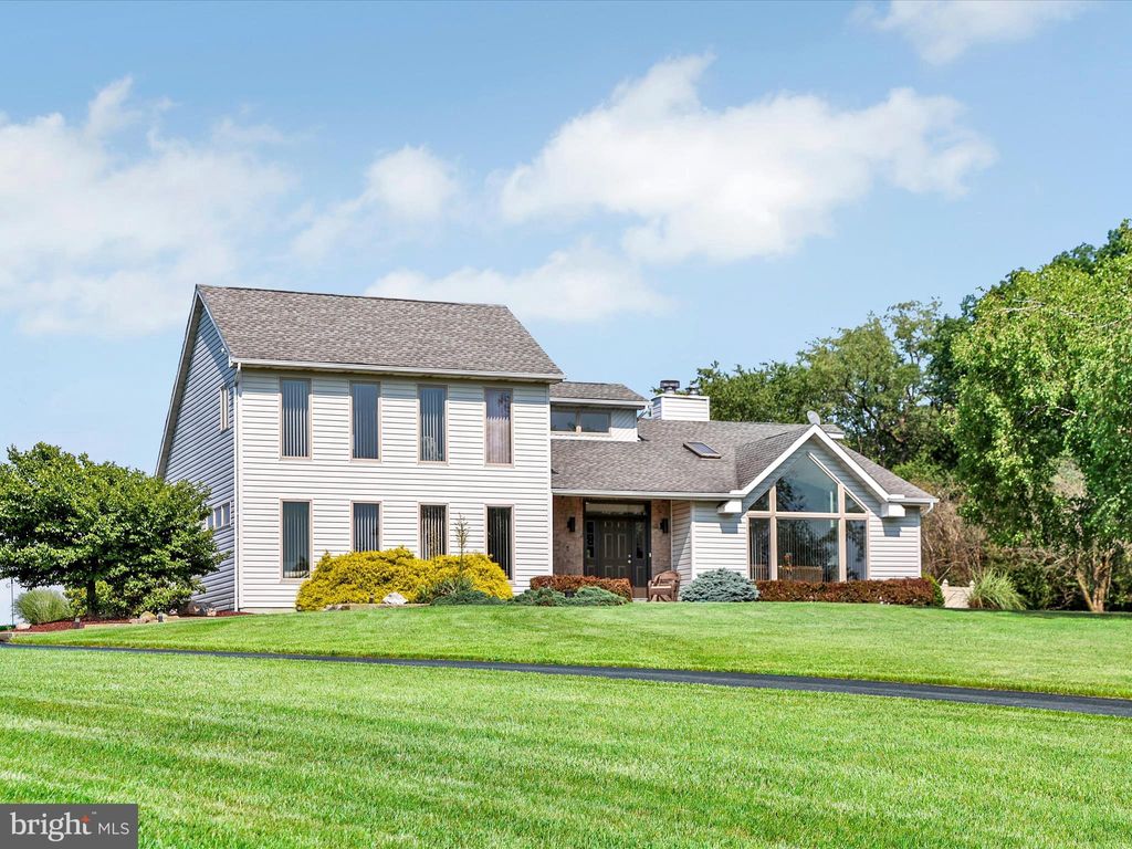 Photo of 10 Apple Tree Circle, WRIGHTSVILLE, PA 17368 (MLS # PAYK2091218)