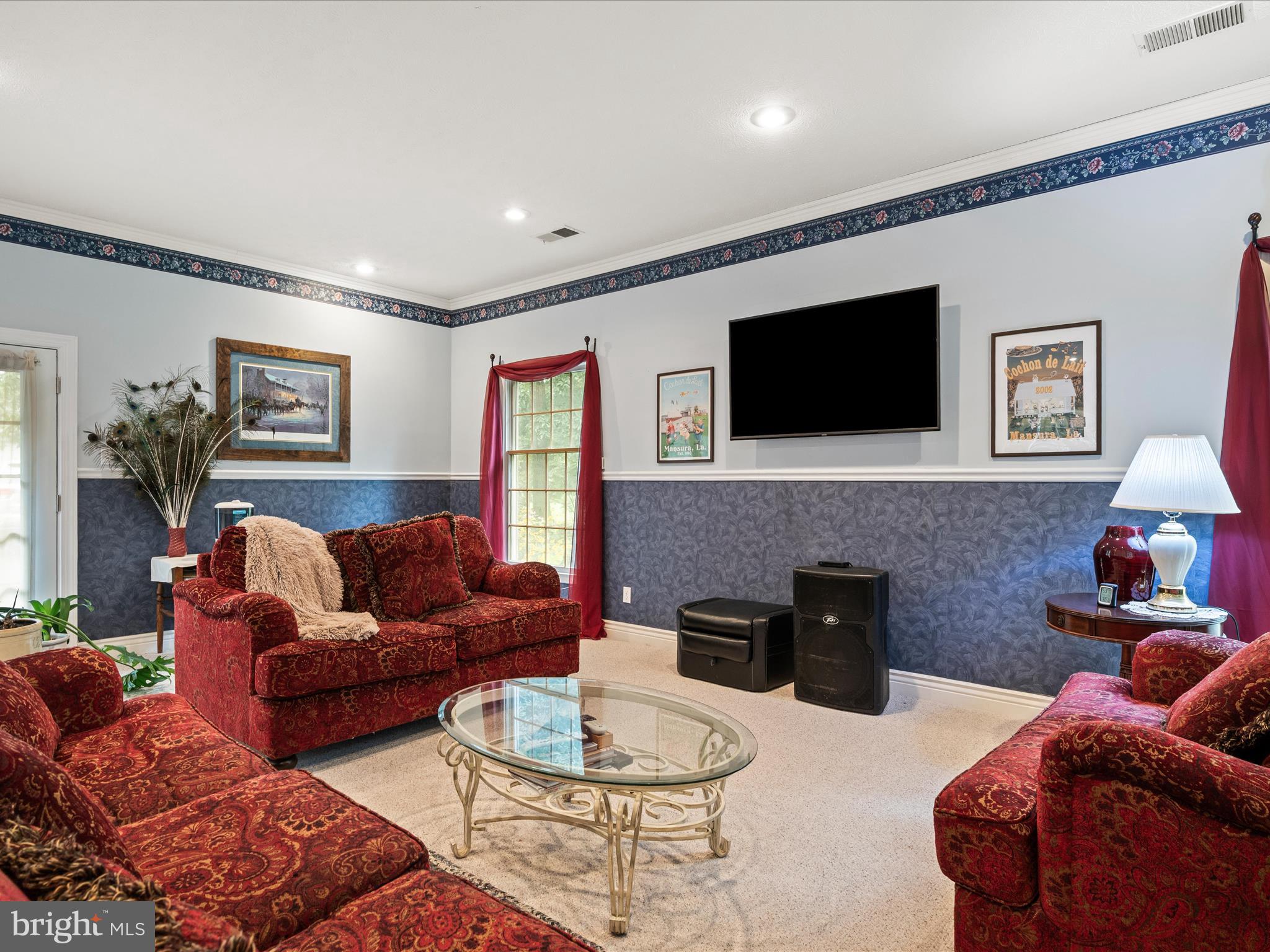 SHERIDANS MISS - Residential