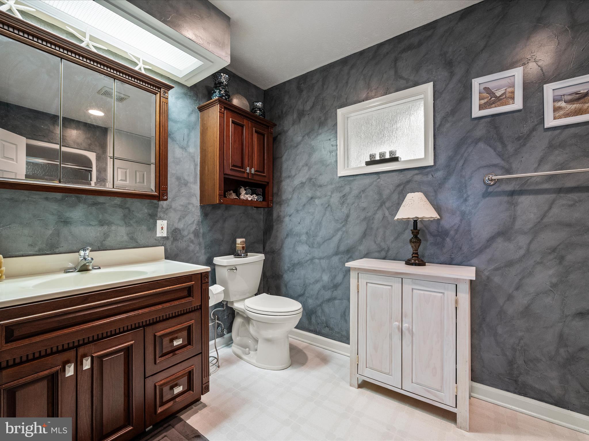 SHERIDANS MISS - Residential