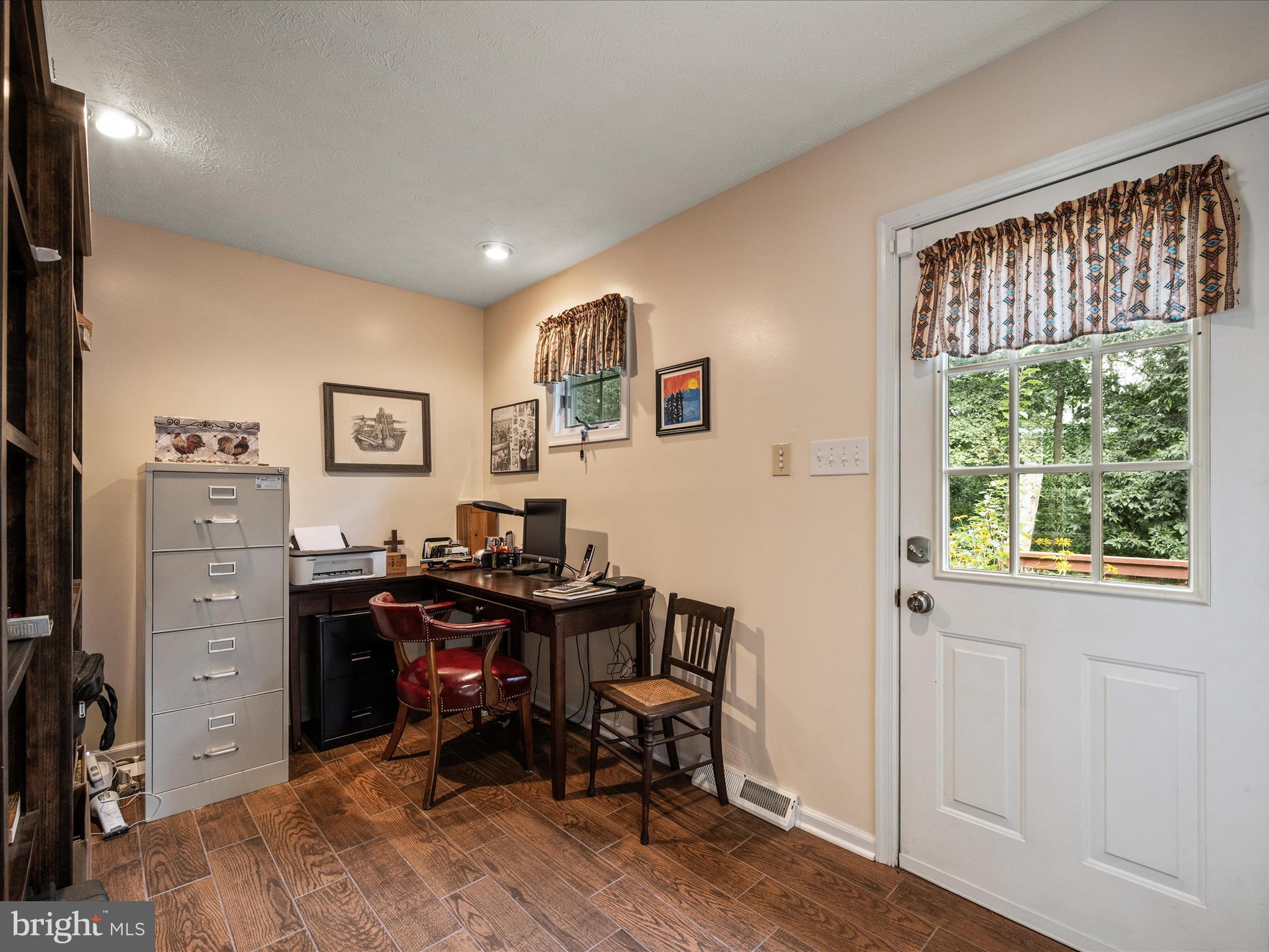 SHERIDANS MISS - Residential