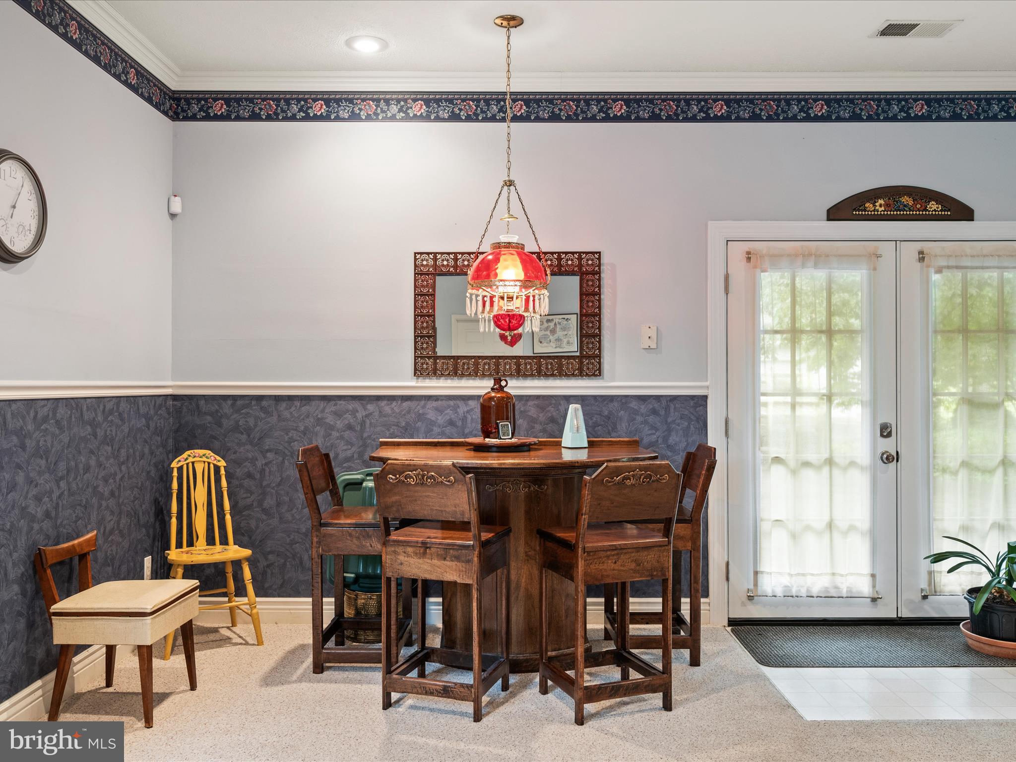 SHERIDANS MISS - Residential