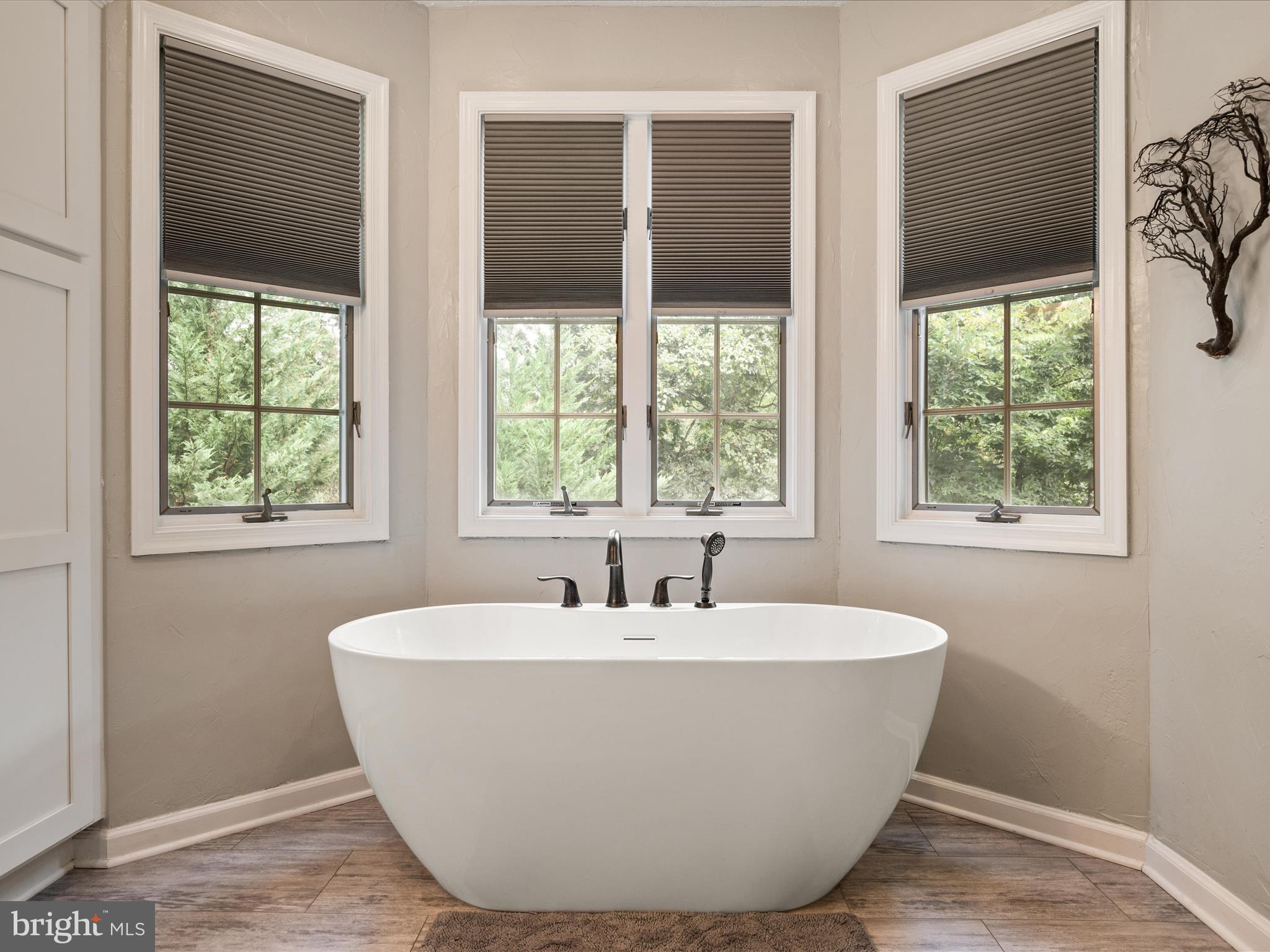 SHERIDANS MISS - Residential