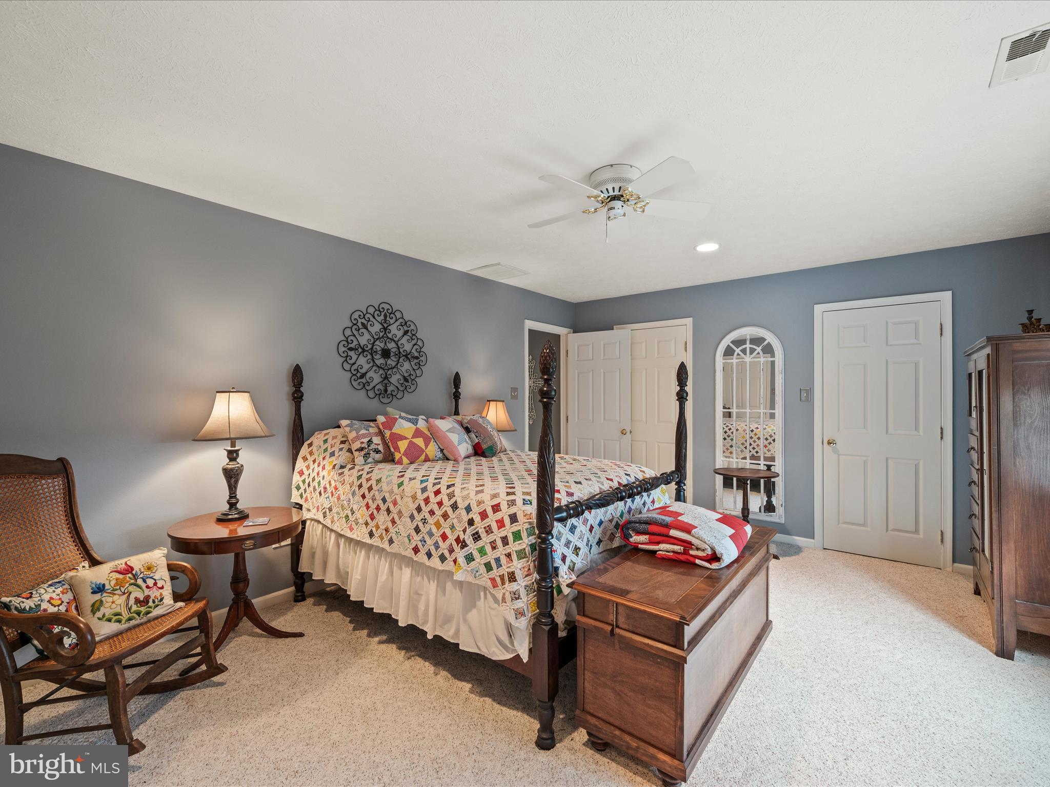 SHERIDANS MISS - Residential