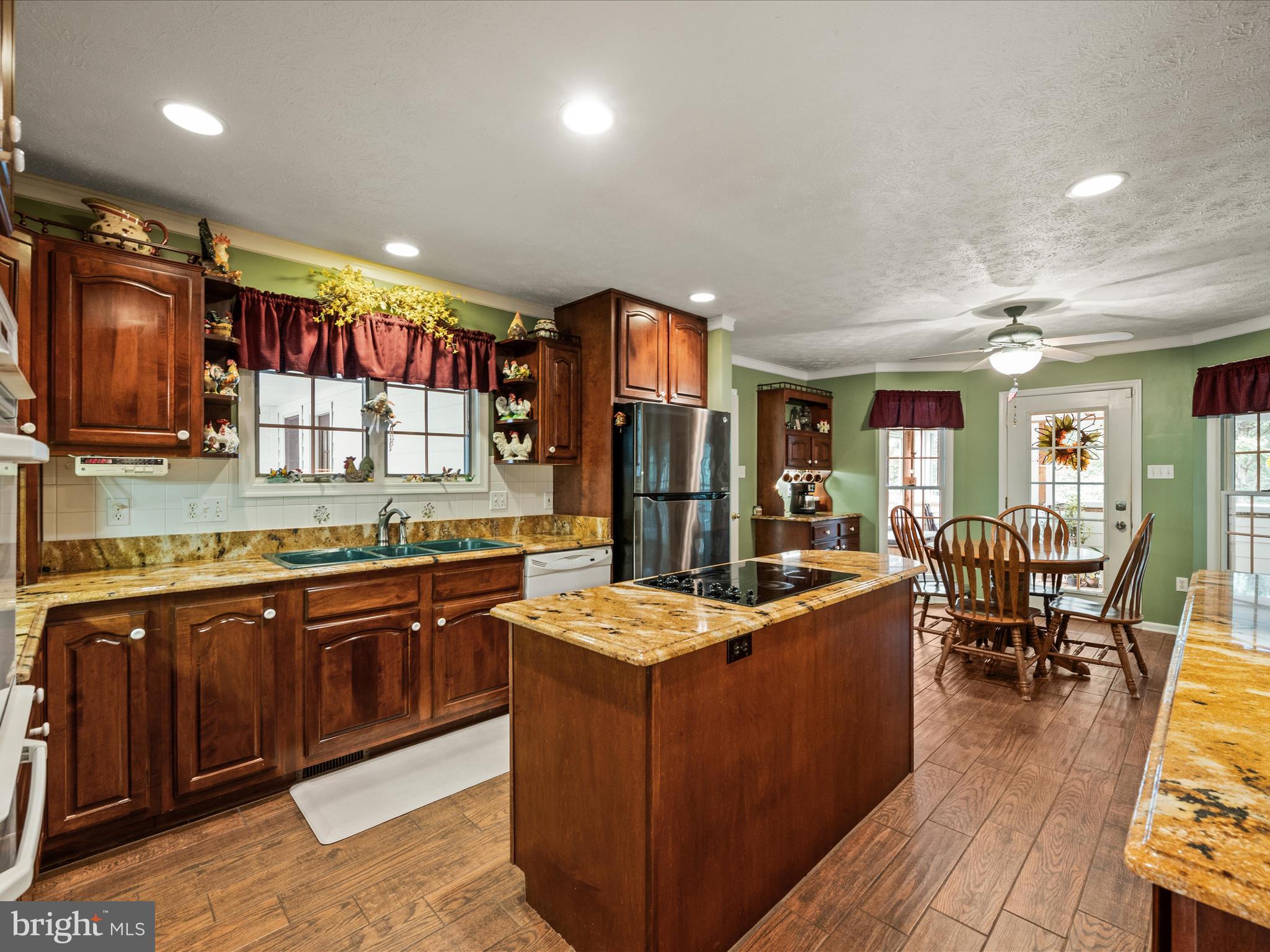 SHERIDANS MISS - Residential