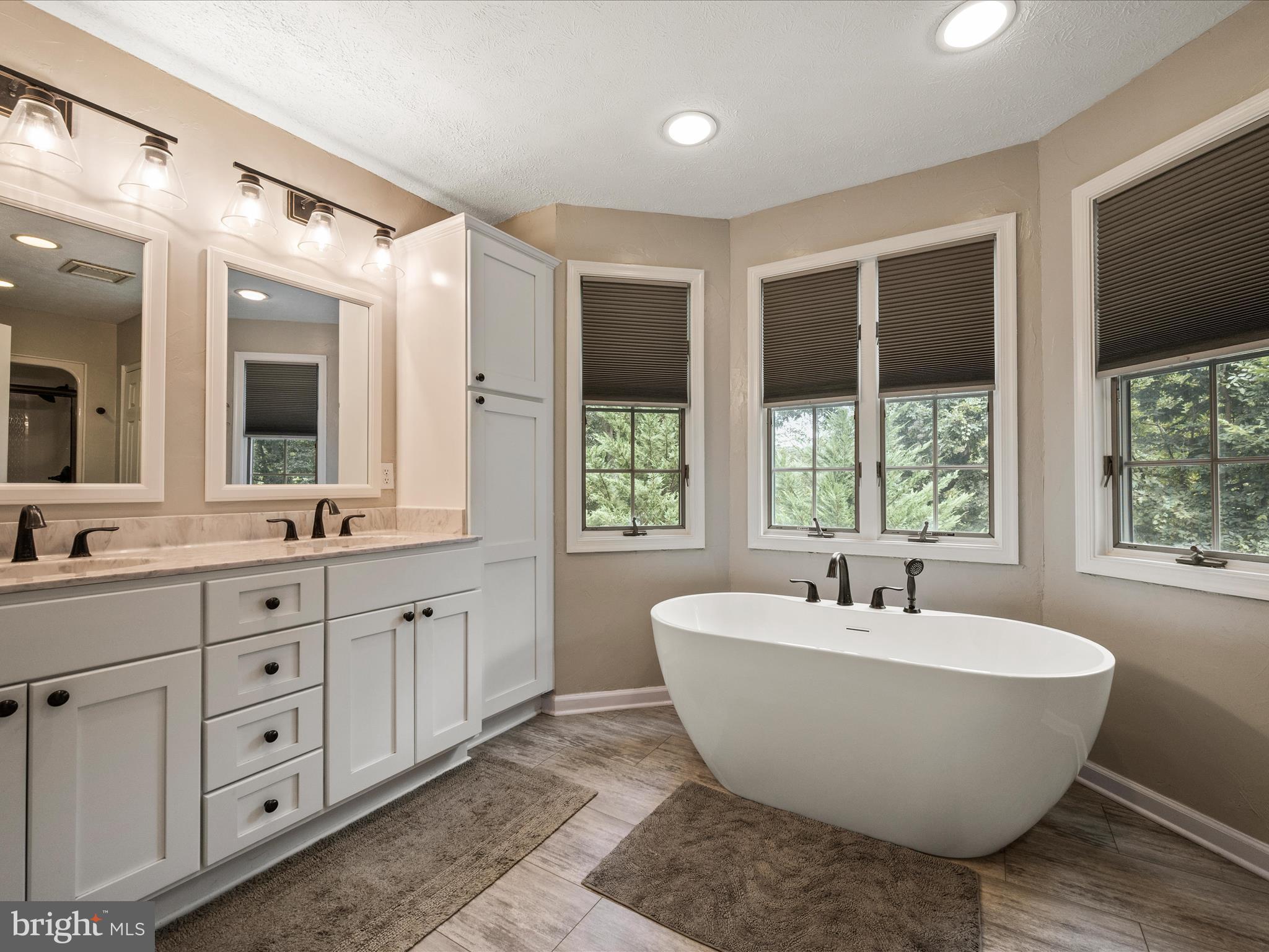 SHERIDANS MISS - Residential