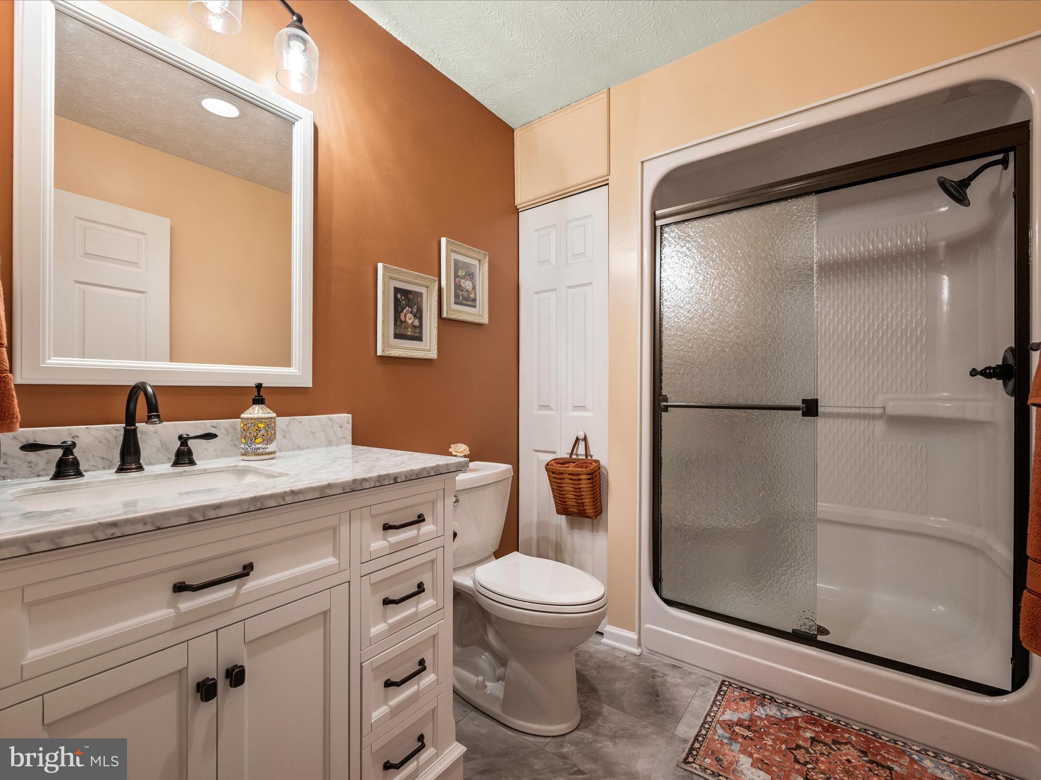 SHERIDANS MISS - Residential