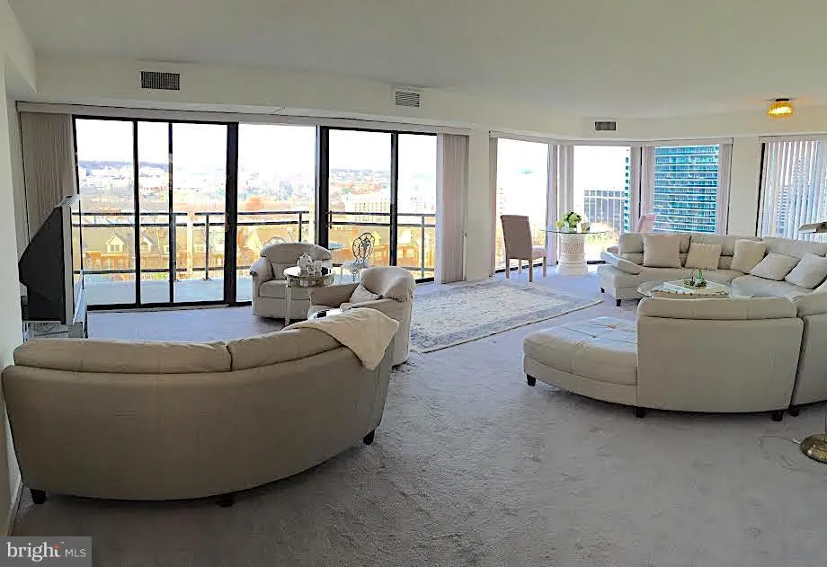 1530 Key Boulevard Unit 1028, Arlington, VA 22209