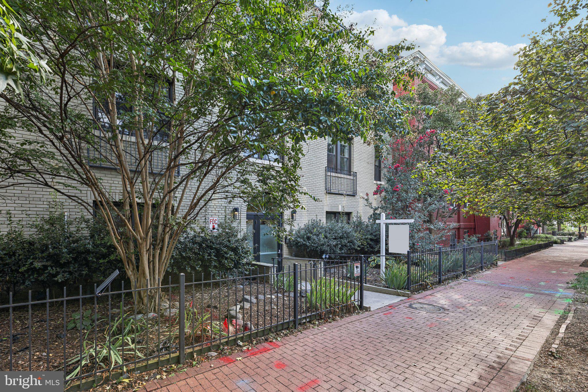 315 G STREET NE 304
