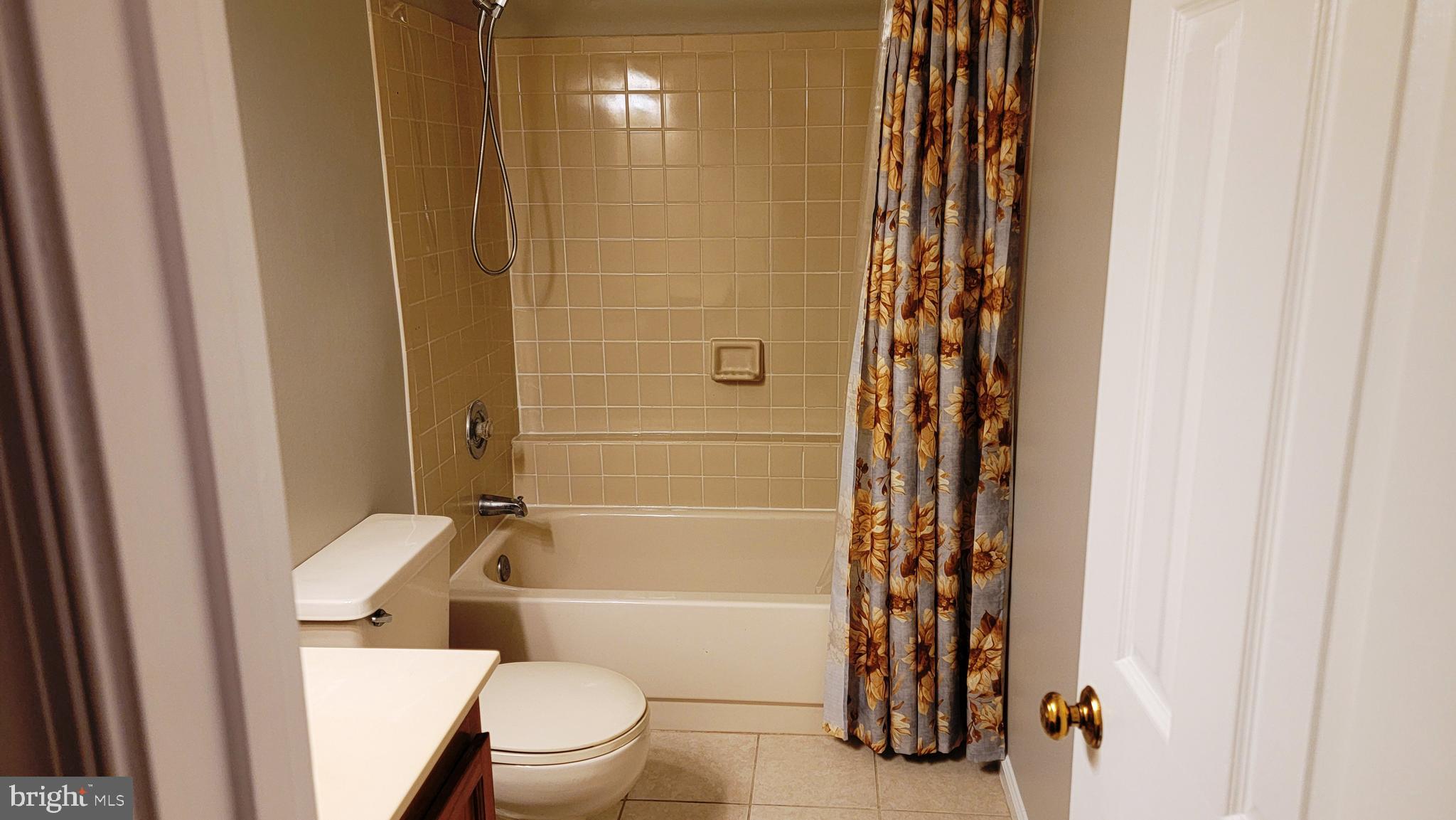 WOODGATE VILLAGE - Residential