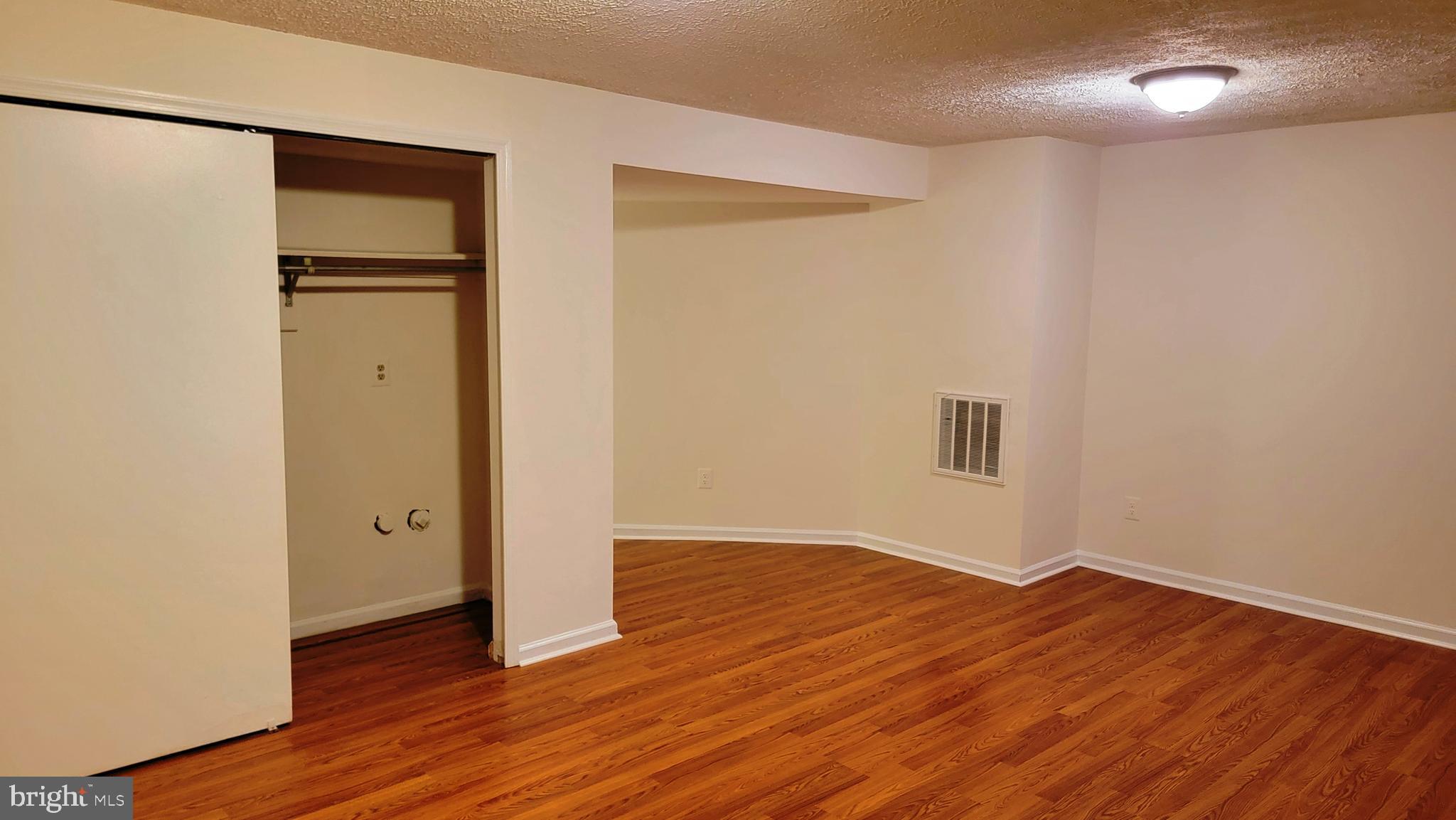 WOODGATE VILLAGE - Residential