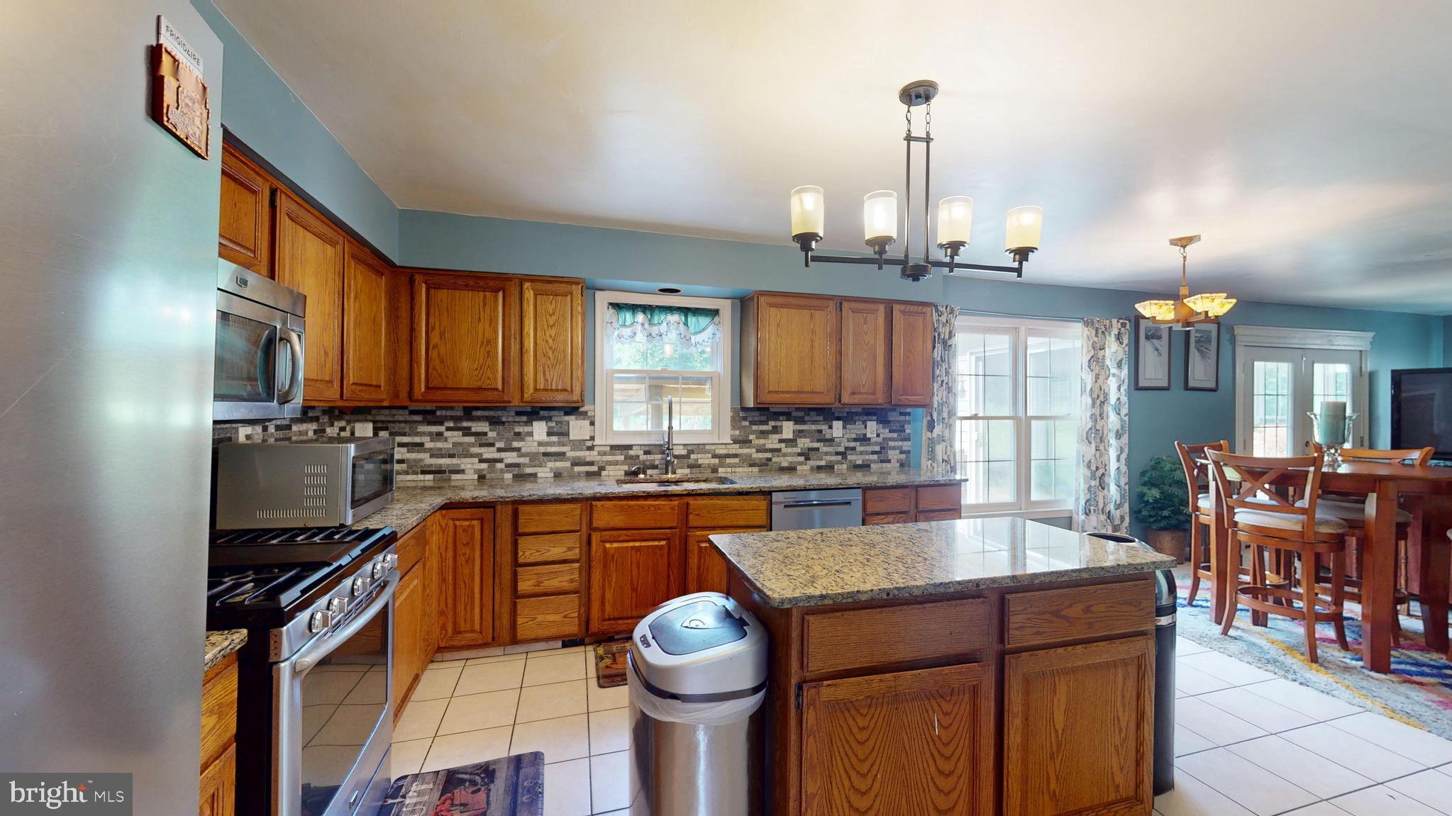 VISTA ESTATES WEST - Residential