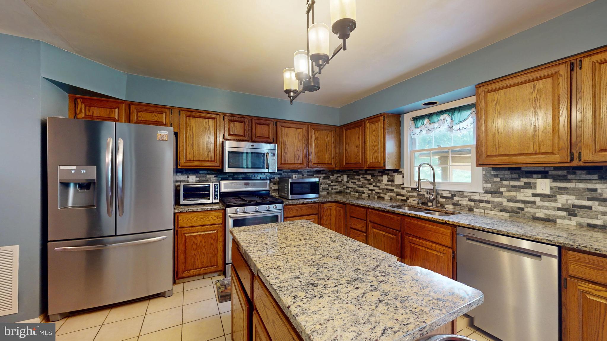 VISTA ESTATES WEST - Residential