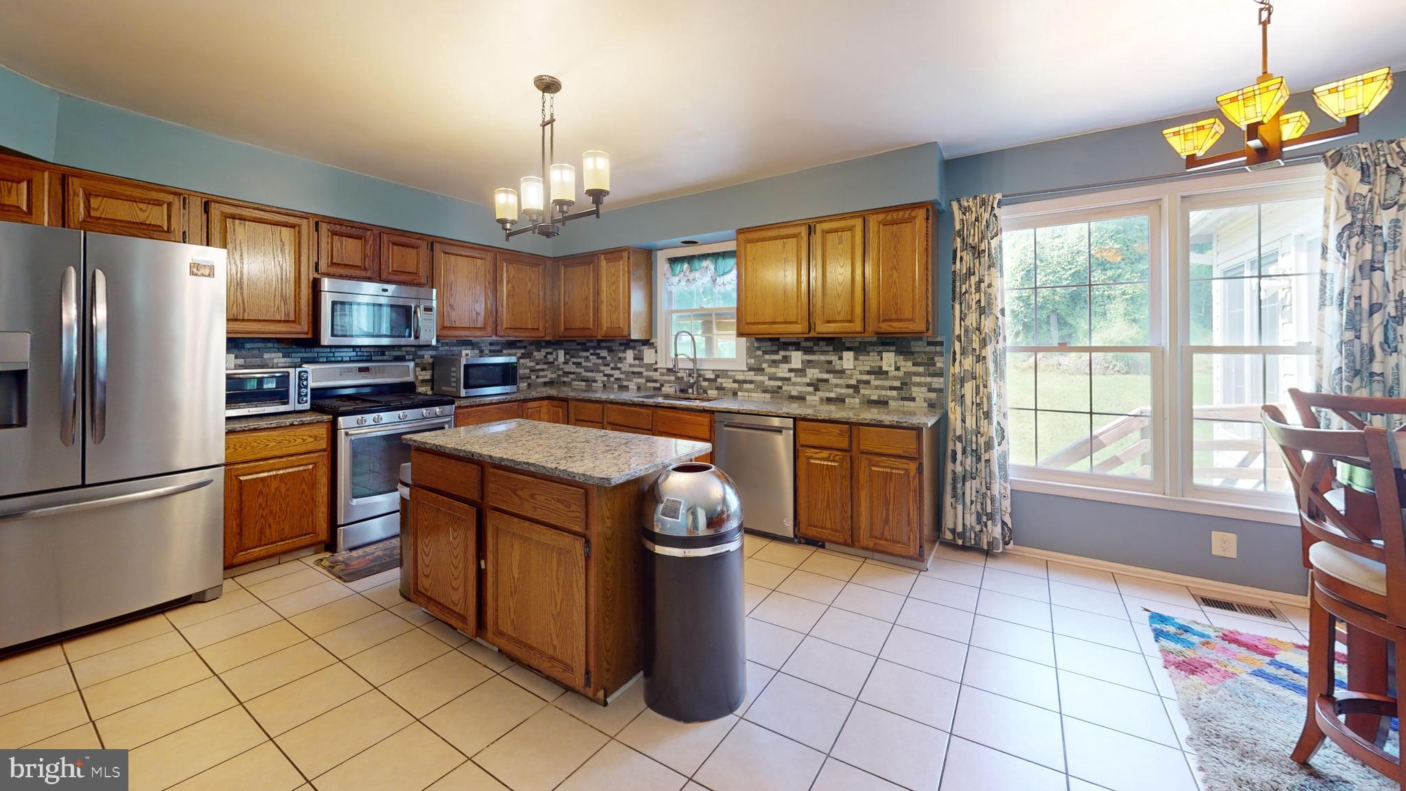 VISTA ESTATES WEST - Residential