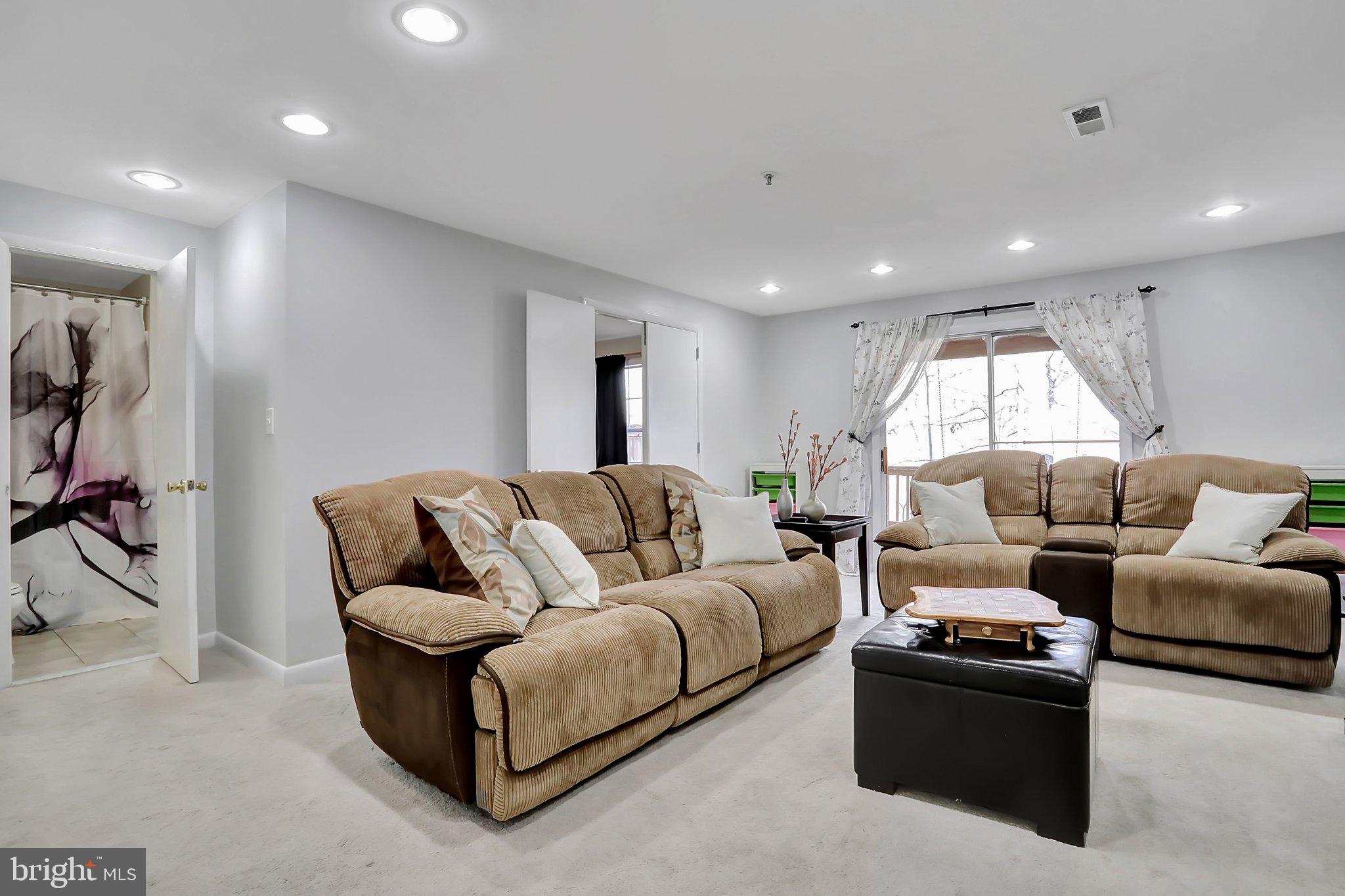 FOREST BROOKE - Residential