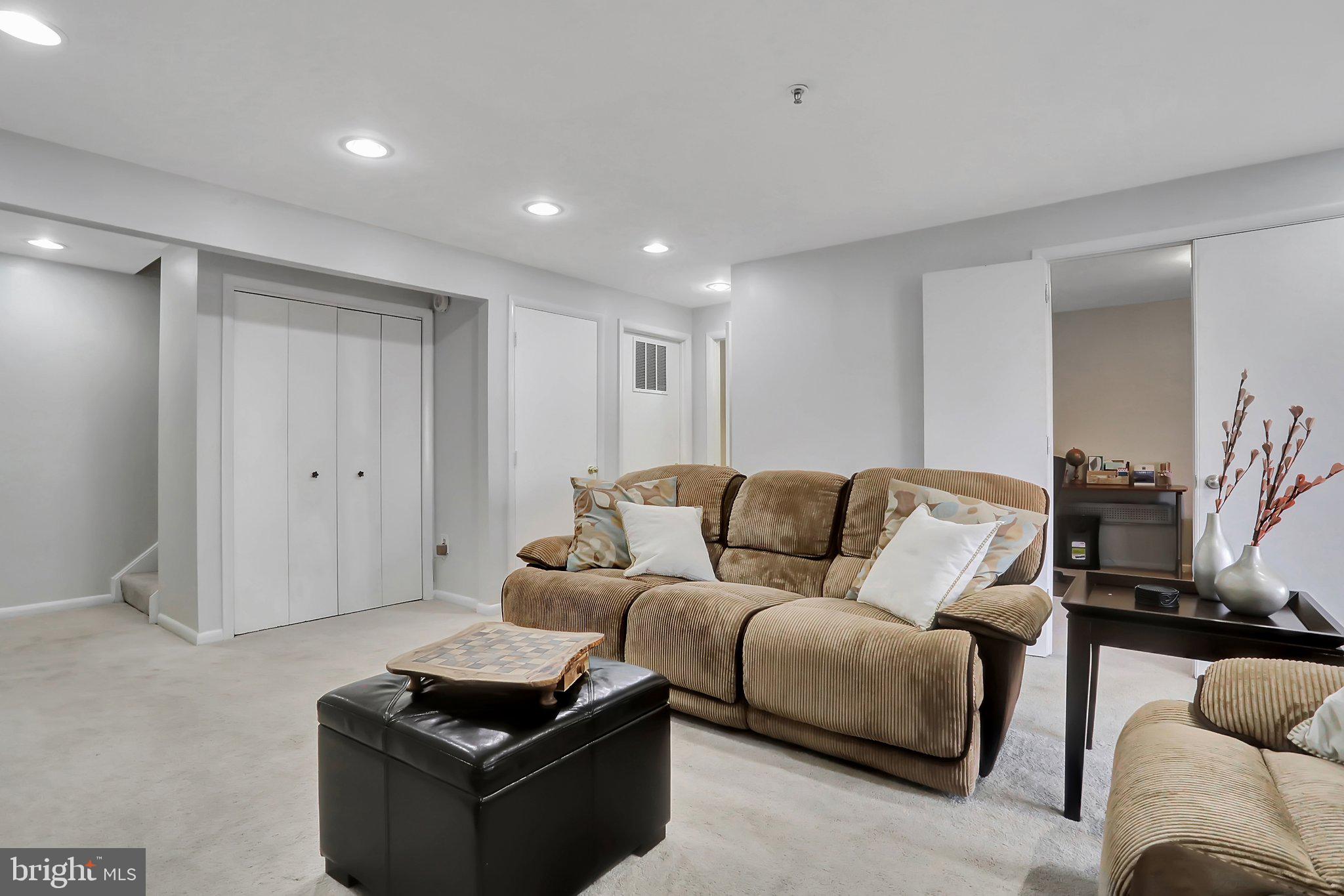 FOREST BROOKE - Residential