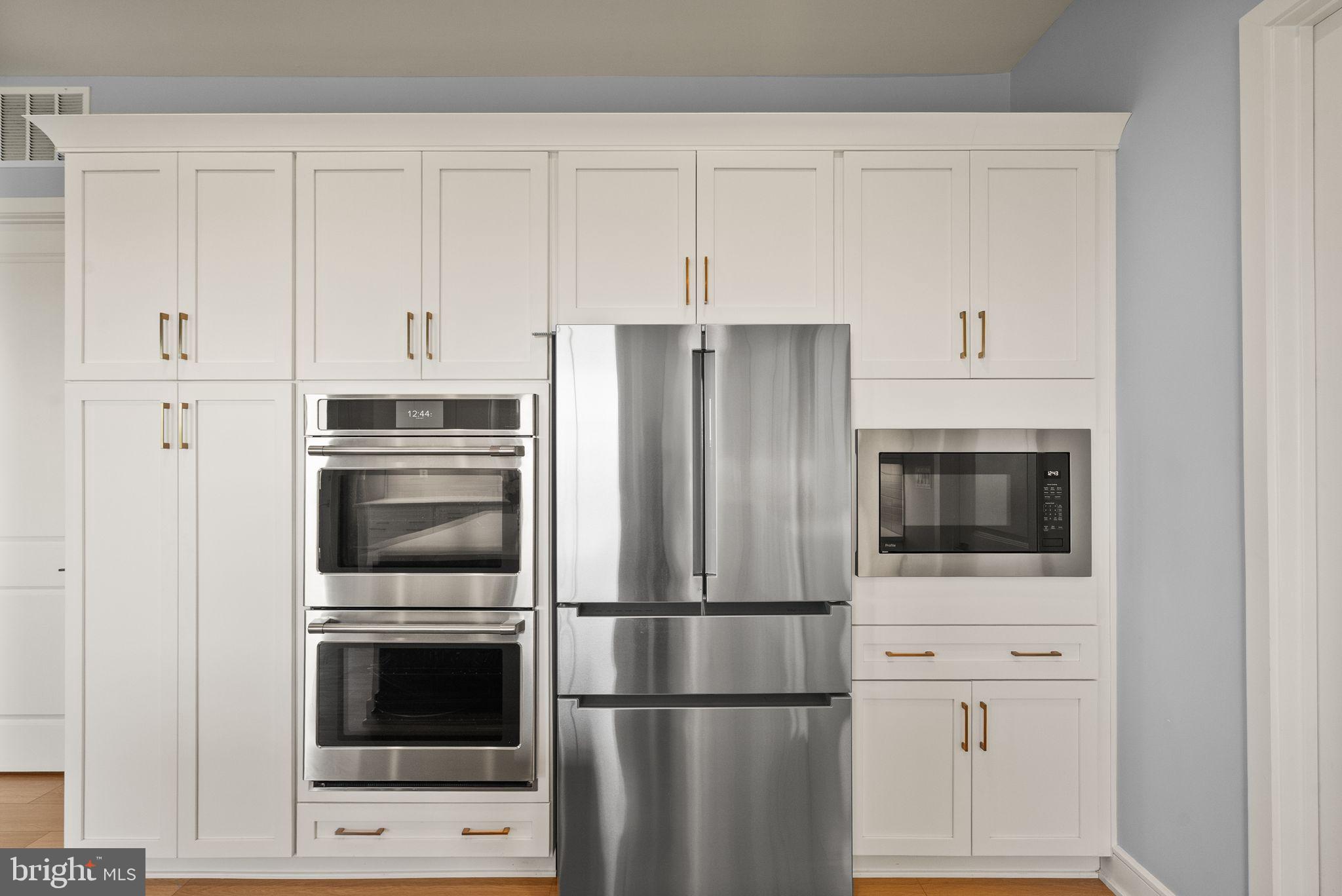 GLENMORE FARM - Residential