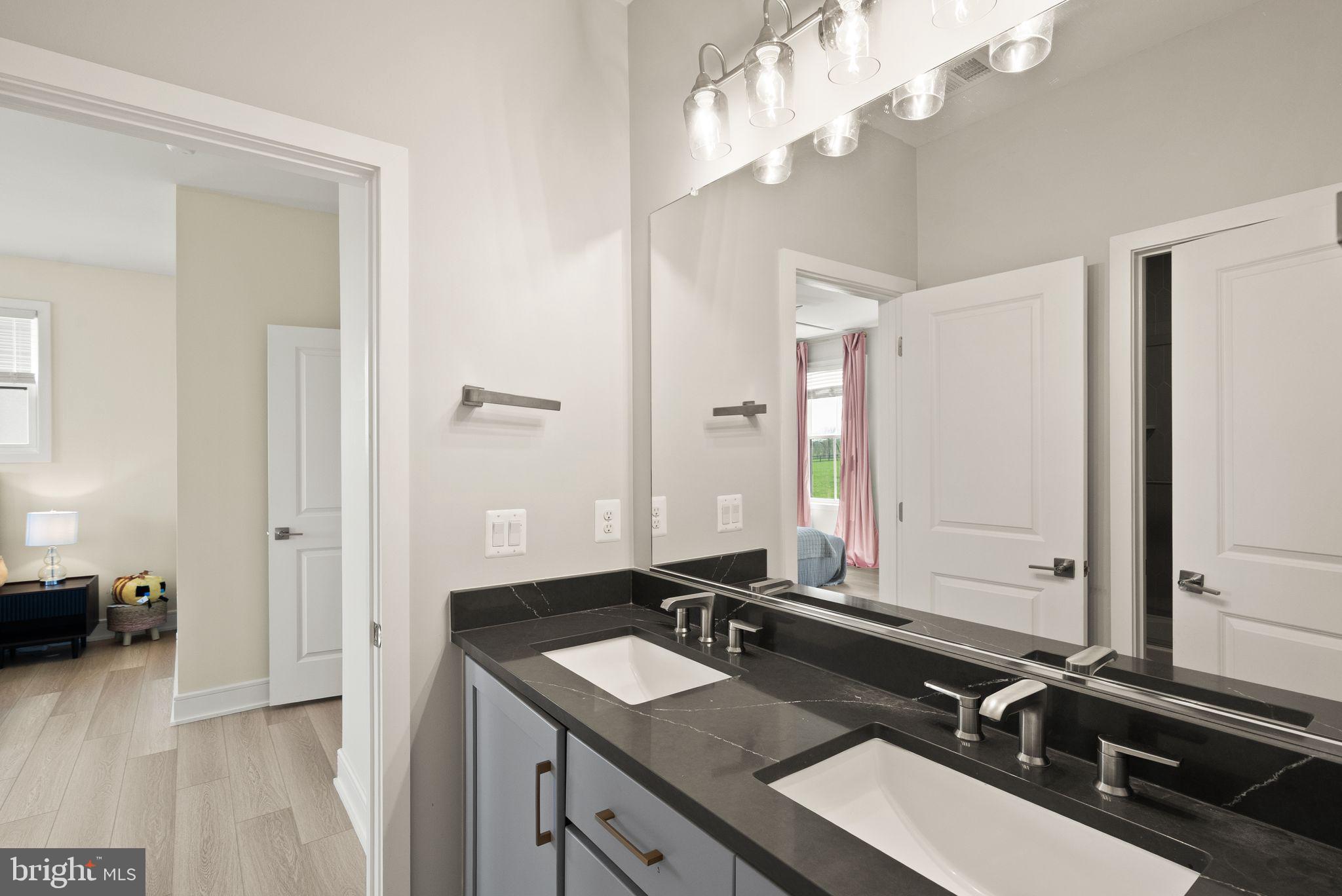 GLENMORE FARM - Residential